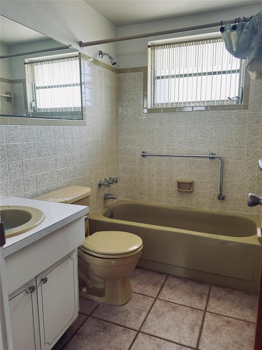 Interior Bathroom - 3249 TRASK DR, HOLIDAY