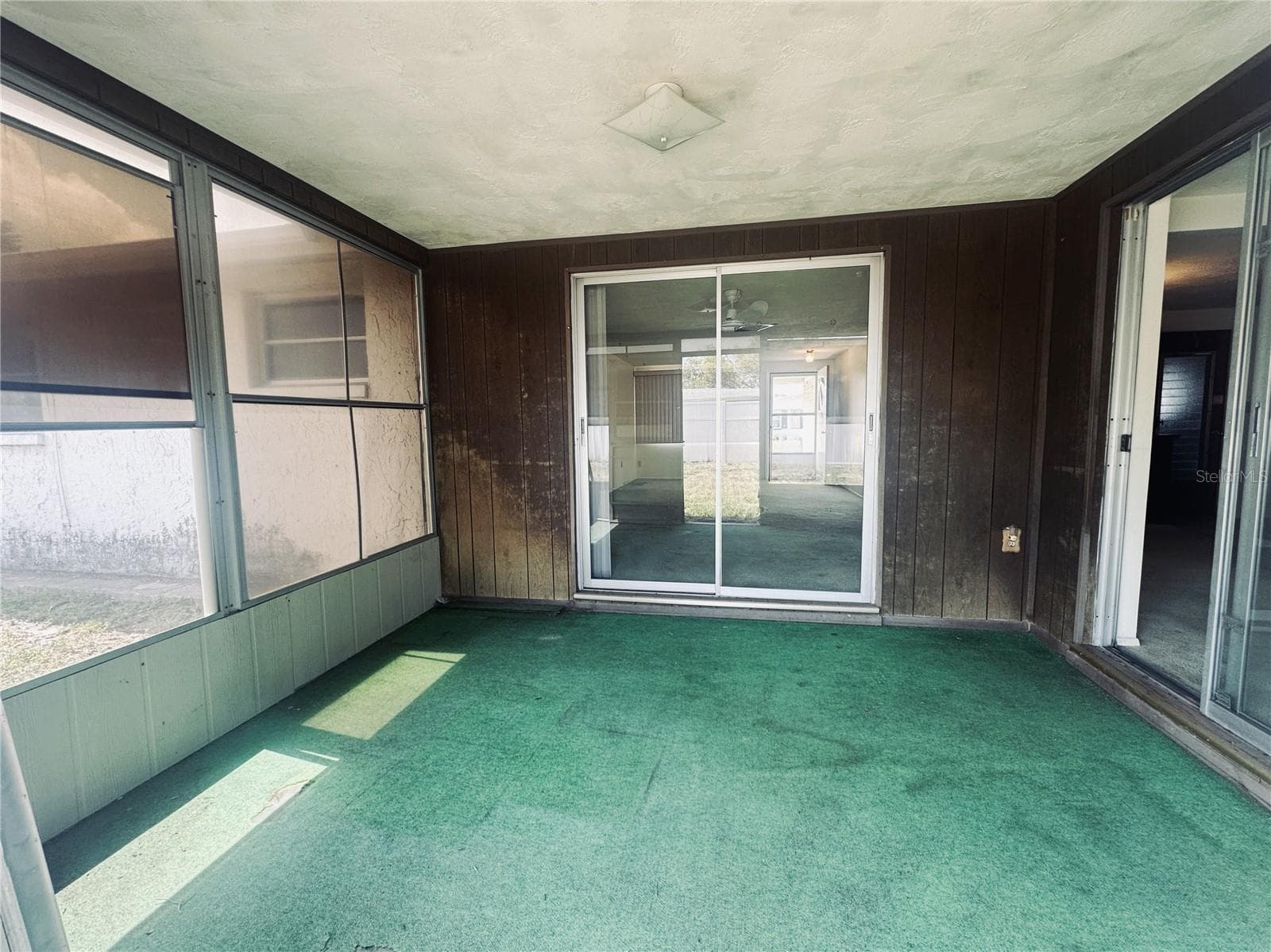Screened Porch - 3249 TRASK DR, HOLIDAY