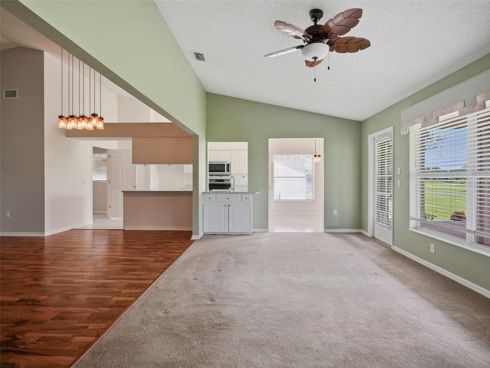 Villa at 1023 ALMONDWOOD DR, NEW PORT RICHEY, photo 16 of 64
