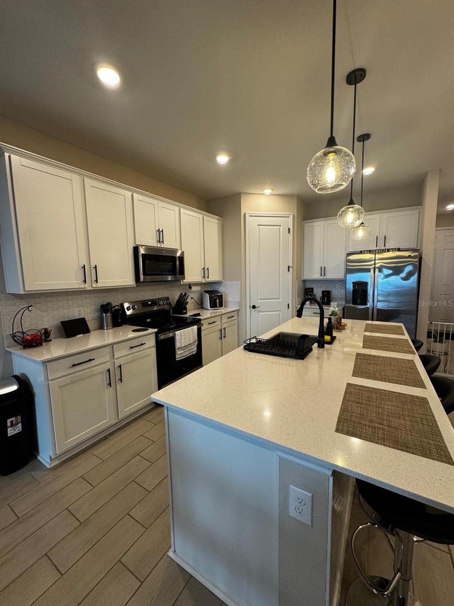 Single Family Residence at 862 BALLANTYNE DR, LAKE WALES, photo 5 of 23