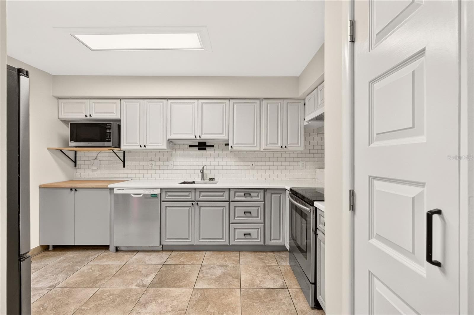 kitchen - 4411 BLACK FOREST WAY, GAINESVILLE
