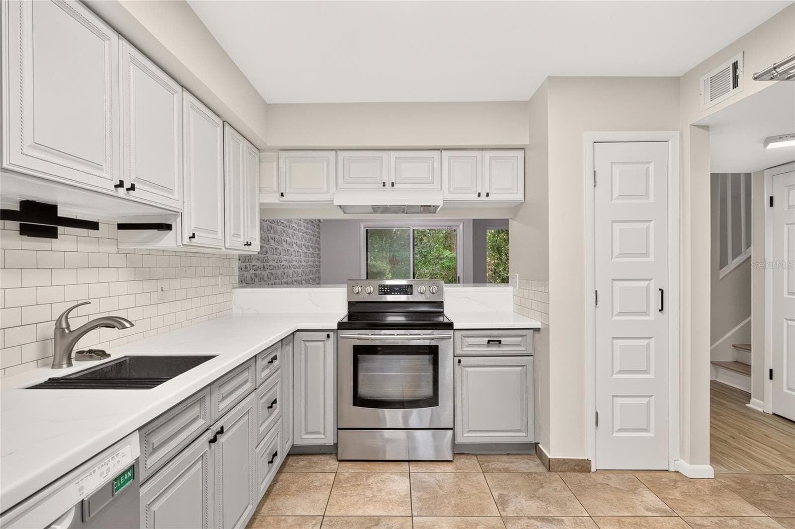 kitchen - 4411 BLACK FOREST WAY, GAINESVILLE