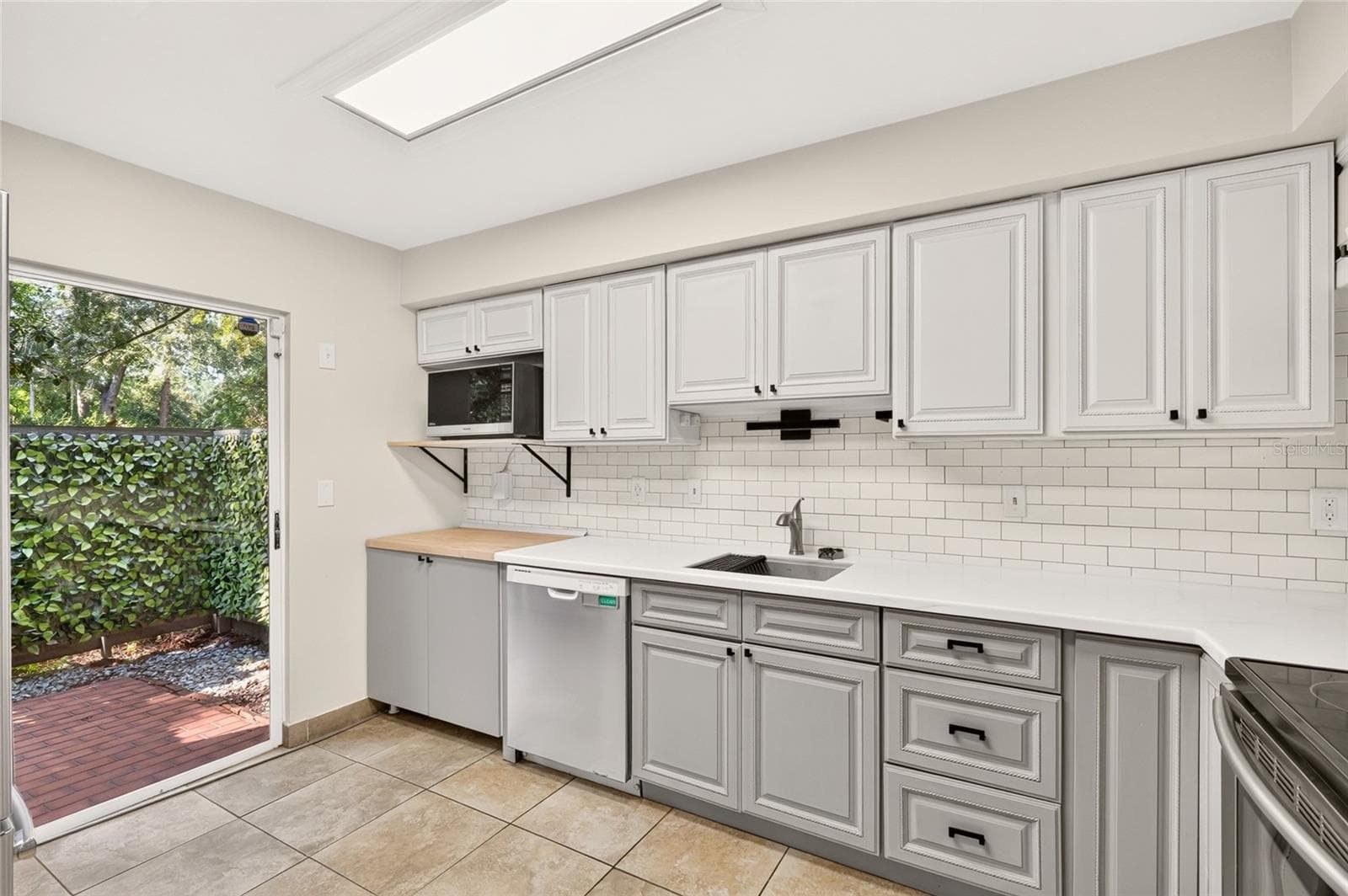 kitchen - 4411 BLACK FOREST WAY, GAINESVILLE