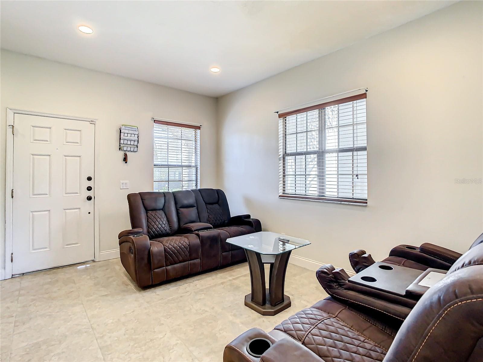 Single Family Residence at 8735 ISLA BELLA DR, ORLANDO, photo 2 of 22