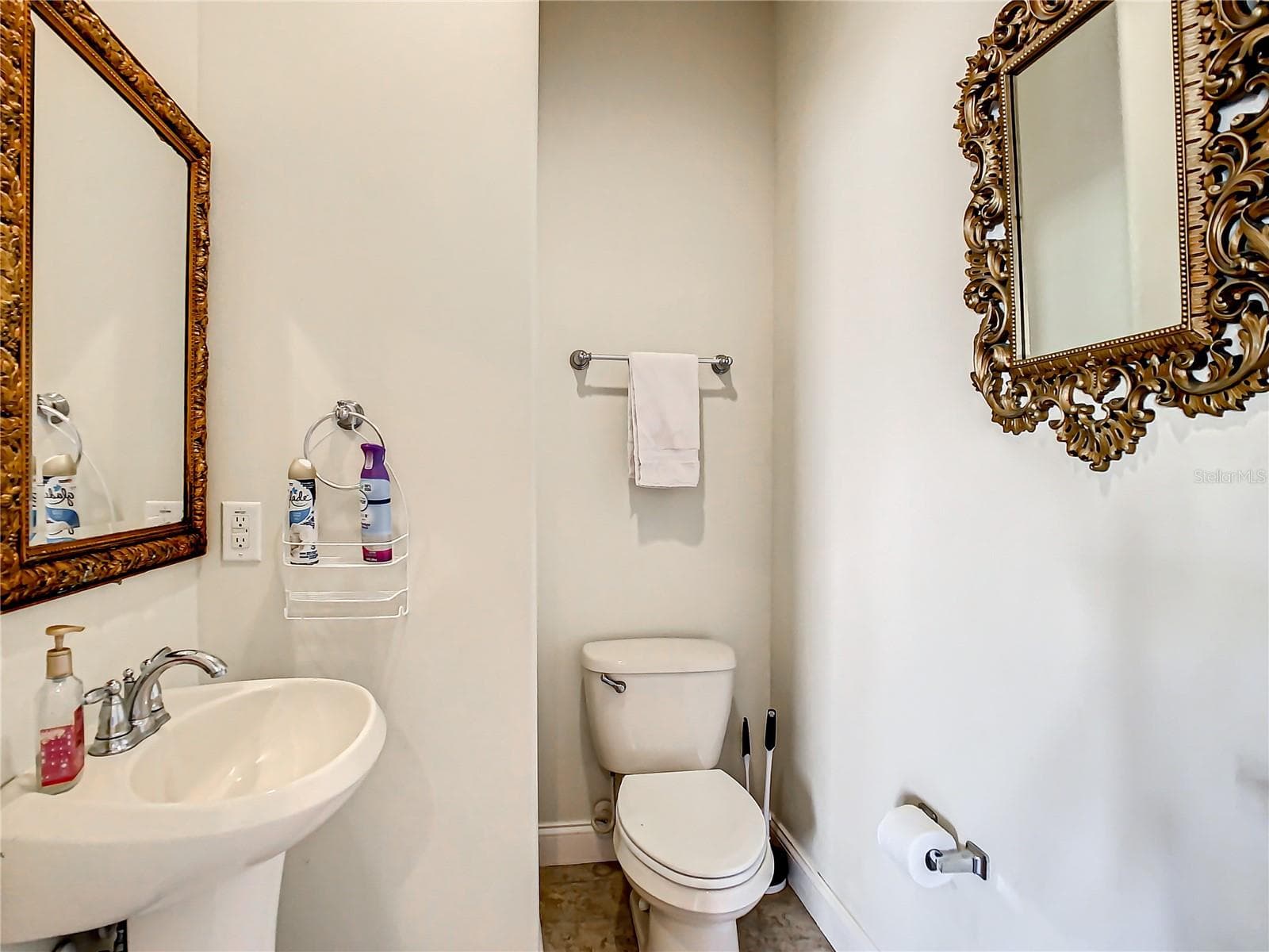 Single Family Residence at 8735 ISLA BELLA DR, ORLANDO, photo 6 of 22
