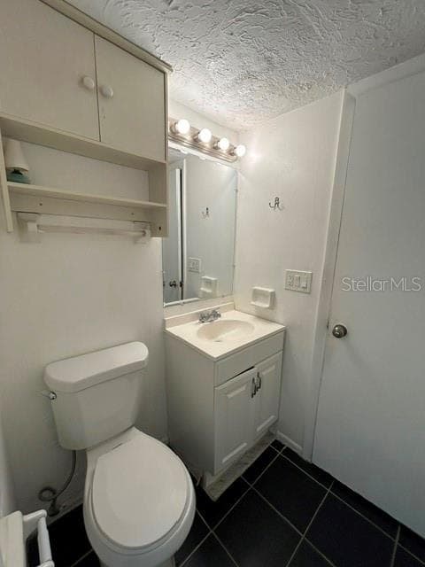 1st fl half bath - 682 LESLIE CT #682, ALTAMONTE SPRINGS