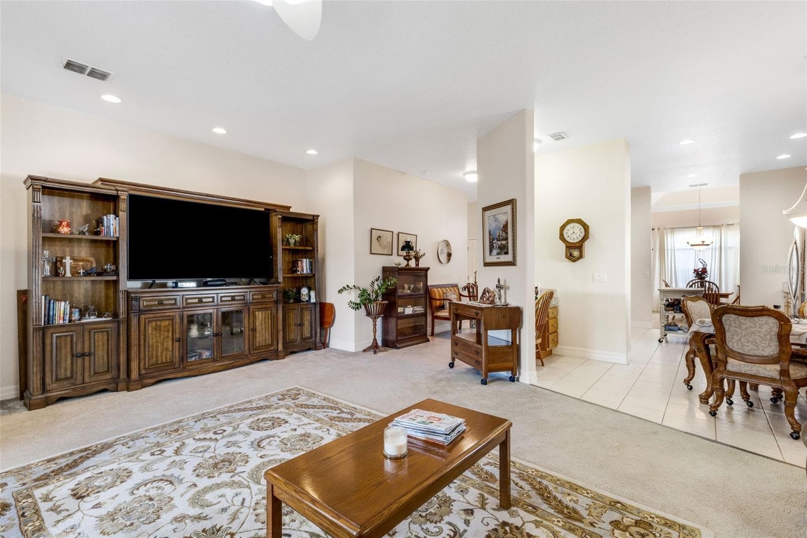 Single Family Residence at 2617 HICKORY VIEW LOOP, LAKELAND, photo 5 of 42