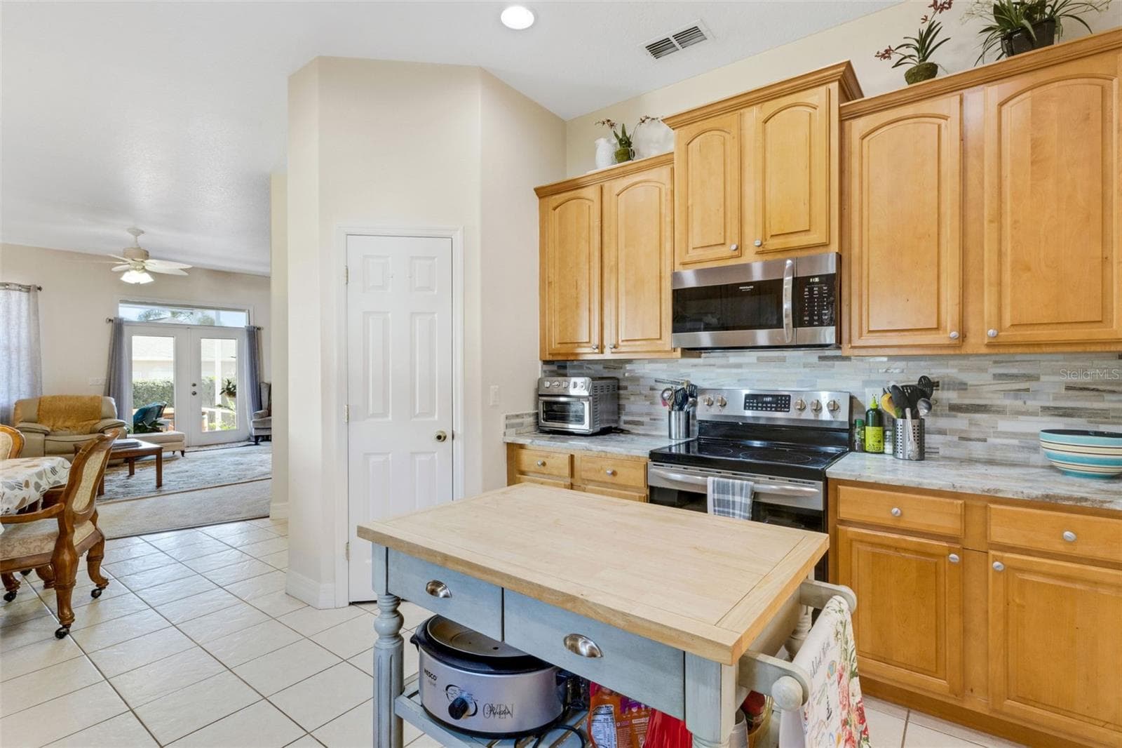 Single Family Residence at 2617 HICKORY VIEW LOOP, LAKELAND, photo 12 of 42
