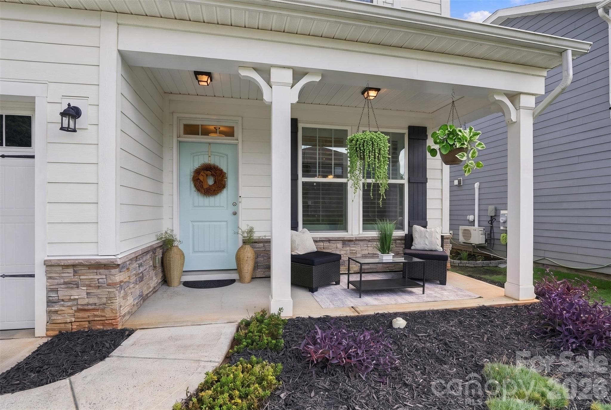 Single Family Residence at 628 Heron View Drive, York, photo 3 of 43