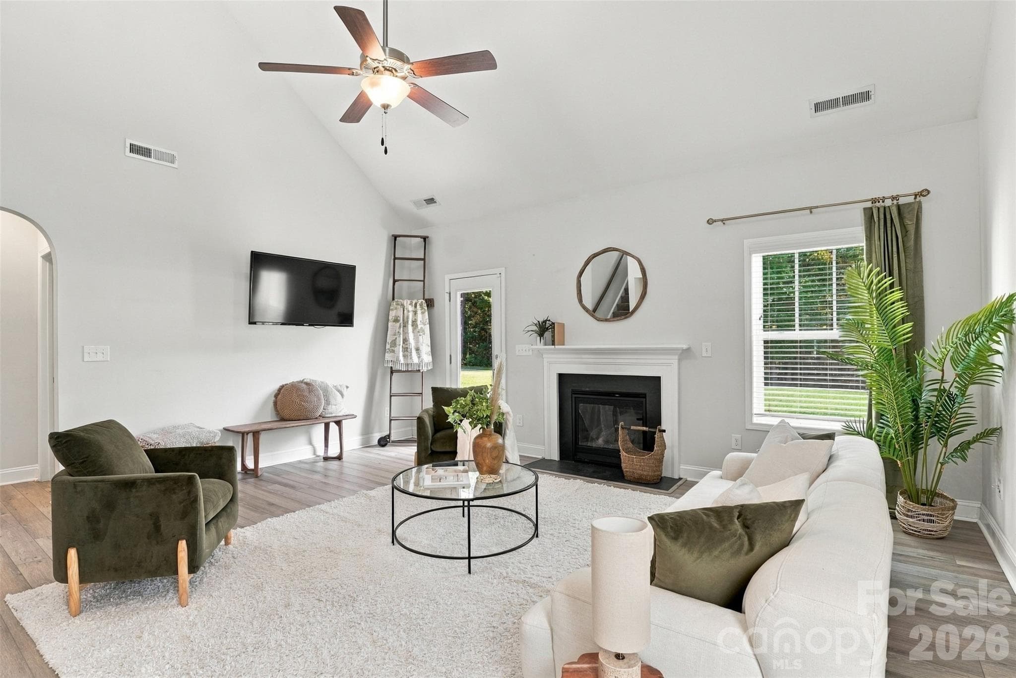 Single Family Residence at 628 Heron View Drive, York, photo 14 of 43
