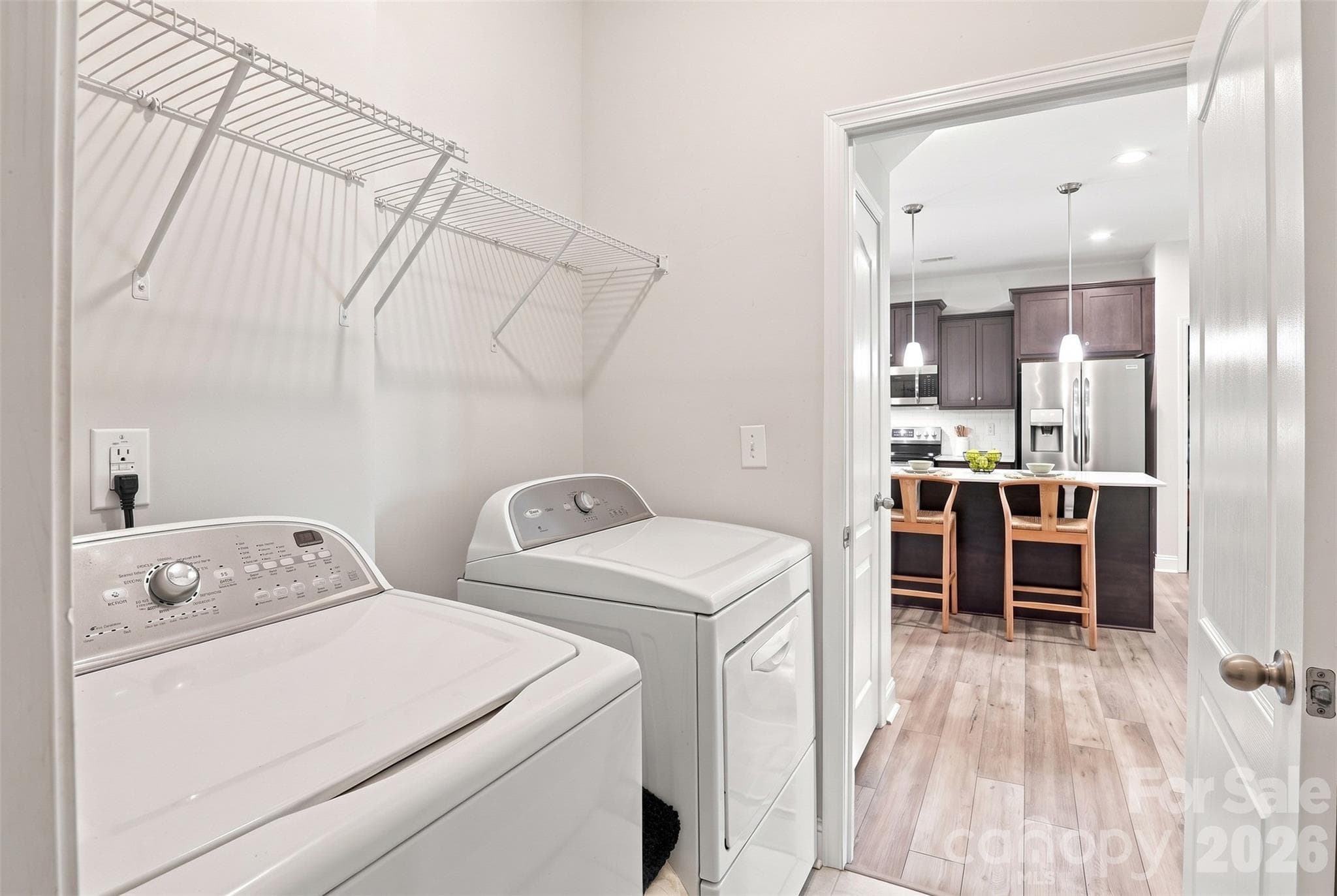 Single Family Residence at 628 Heron View Drive, York, photo 22 of 43