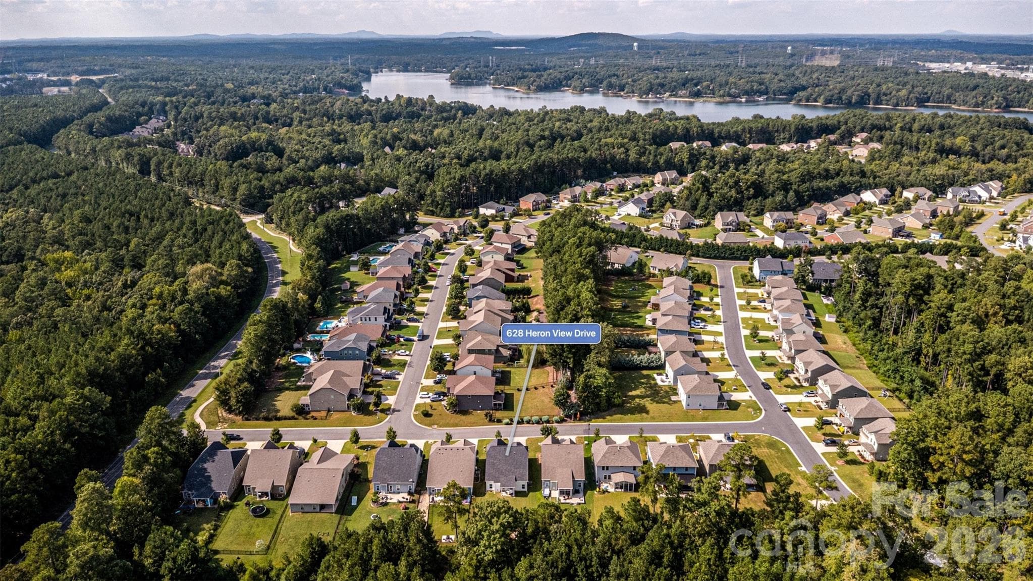 Single Family Residence at 628 Heron View Drive, York, photo 41 of 43