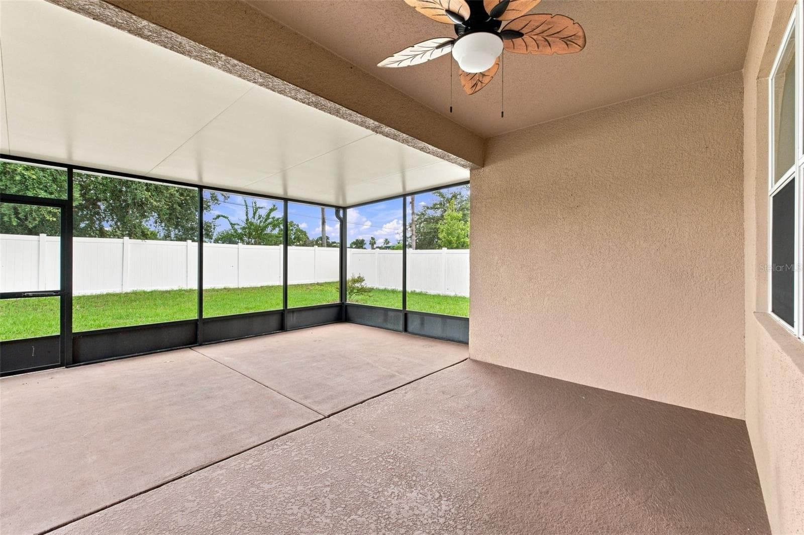 Lanai - 15850 DURANGO CIR, BROOKSVILLE