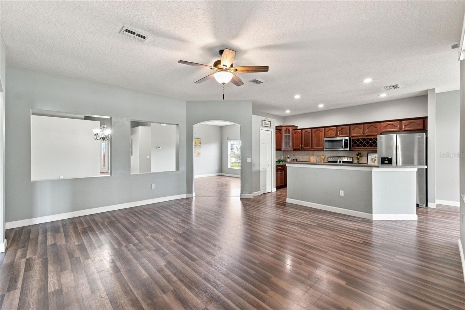 Open Kitchen/Family Room - 15850 DURANGO CIR, BROOKSVILLE