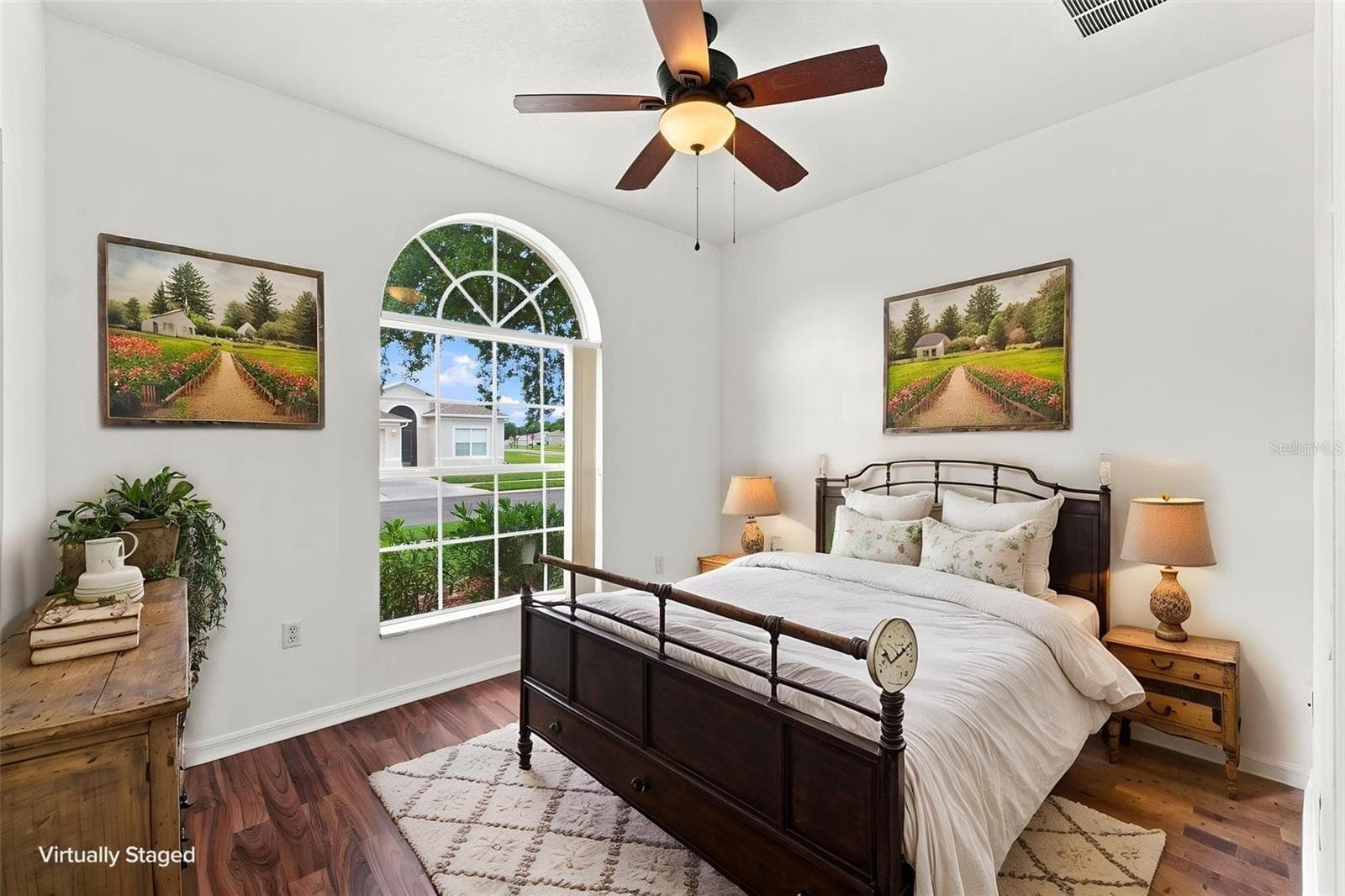 Front Guest Room - 15850 DURANGO CIR, BROOKSVILLE