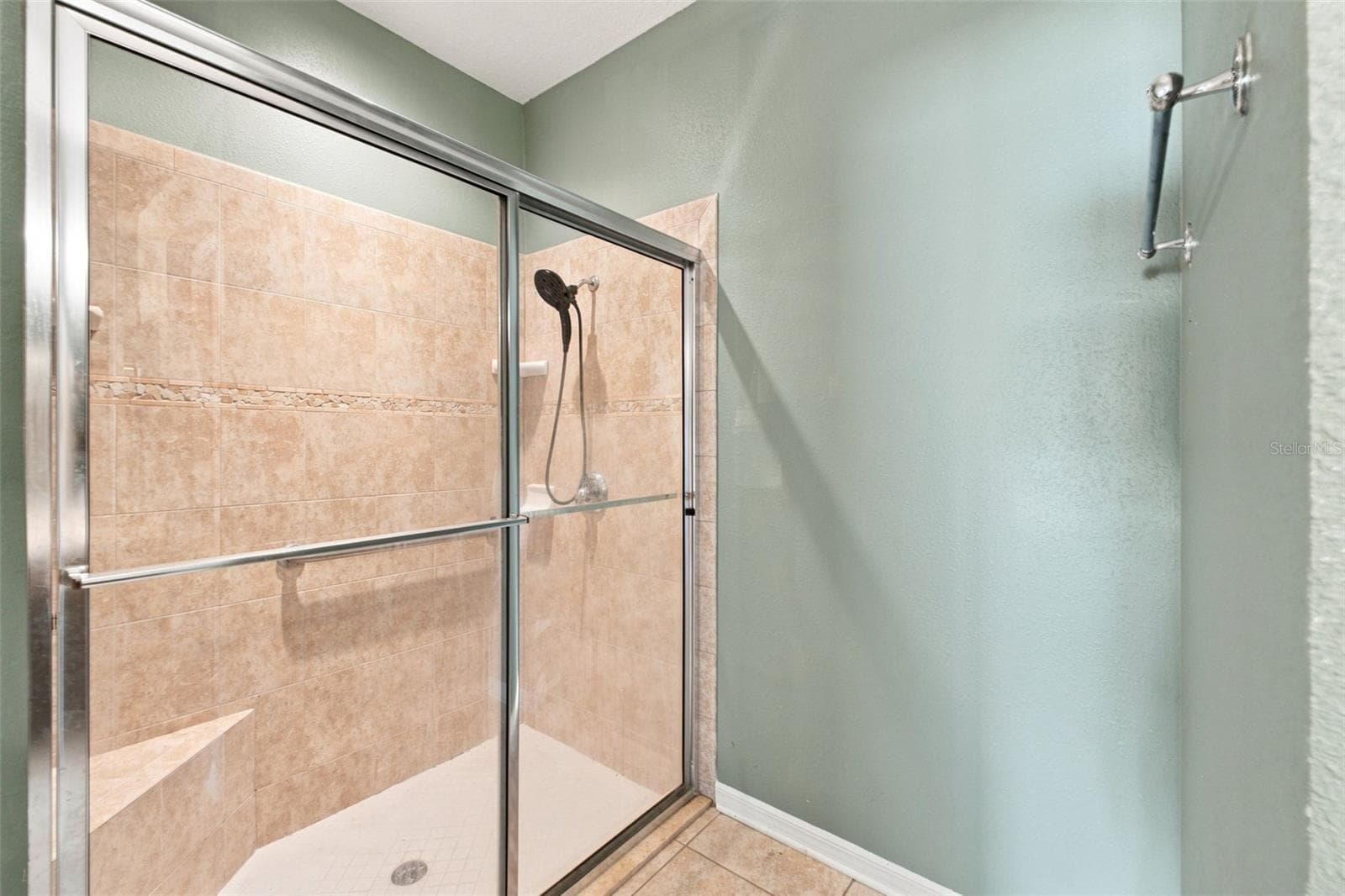 Walk In Shower - 15850 DURANGO CIR, BROOKSVILLE