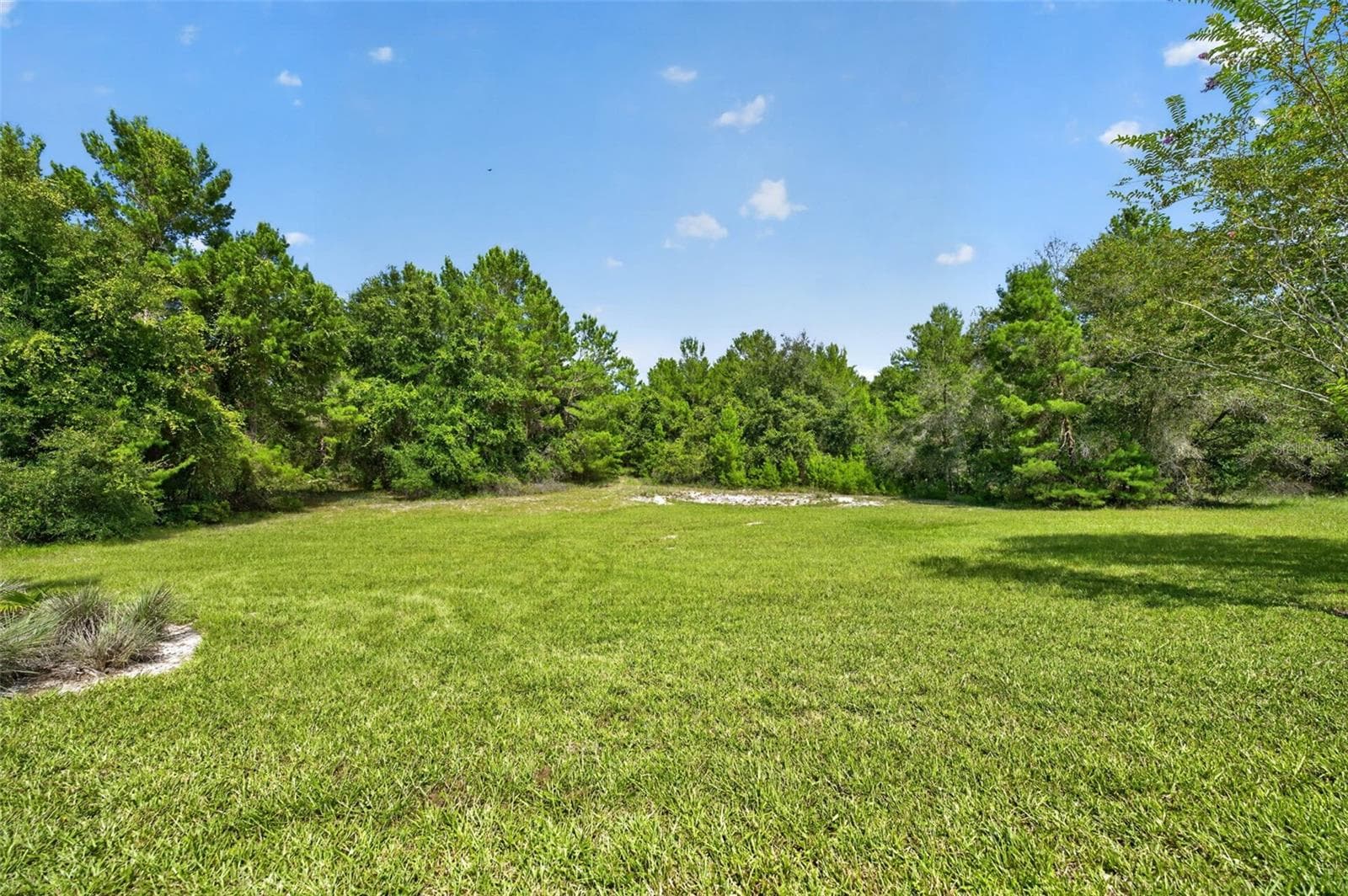 261 SEMINOLE WOODS BLVD