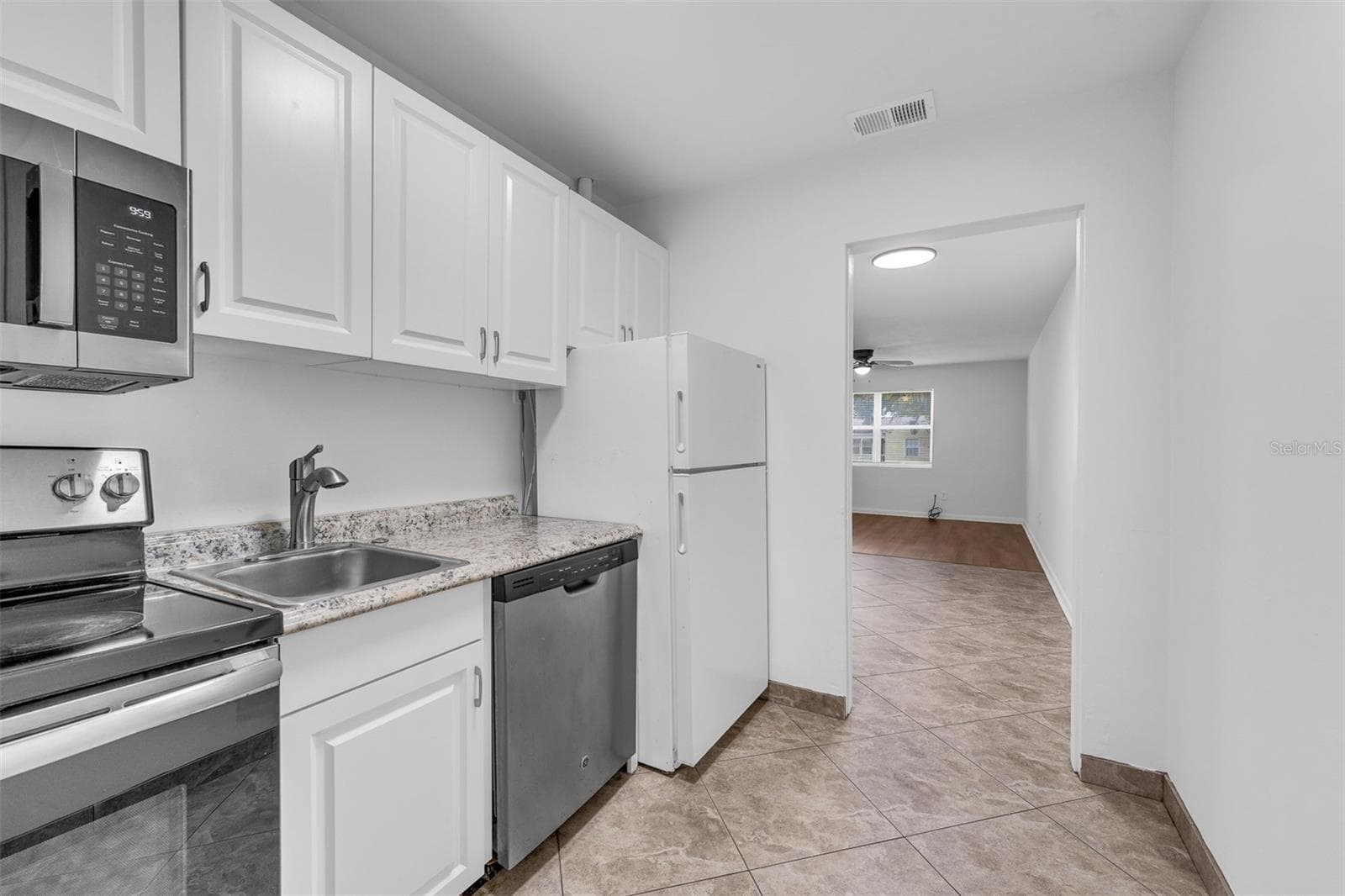 Kitchen - 1104 E HARWOOD ST, ORLANDO