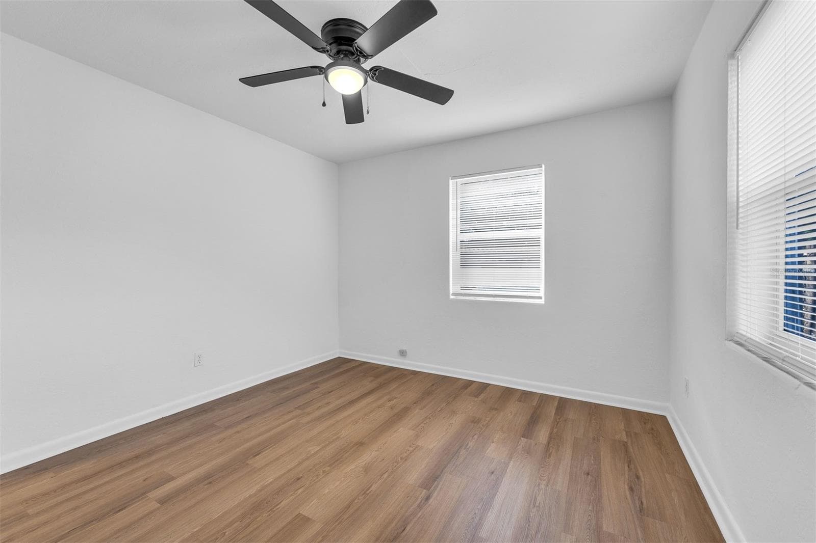 Duplex at 1104 E HARWOOD ST, ORLANDO, photo 19 of 22