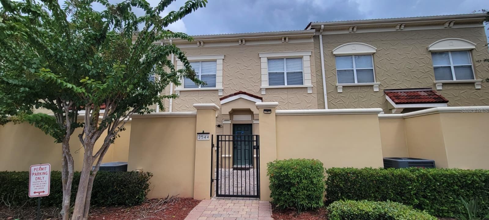 2544 BELLA VISTA DR