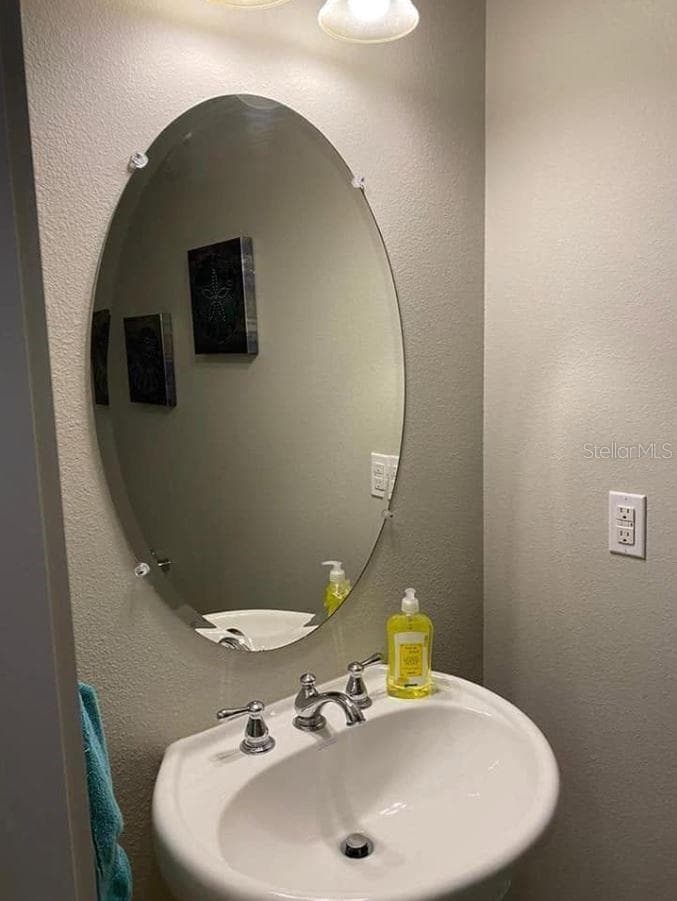 Townhouse at 2544 BELLA VISTA DR, DAVENPORT, photo 8 of 20