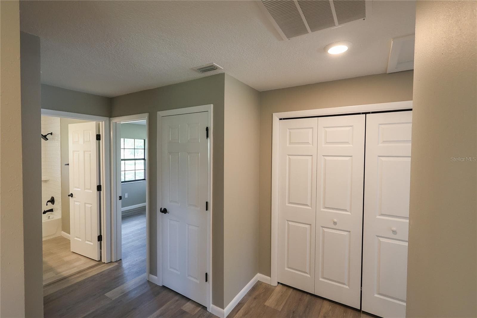 Single Family Residence at 140 BRITTON ST, BABSON PARK, photo 20 of 48