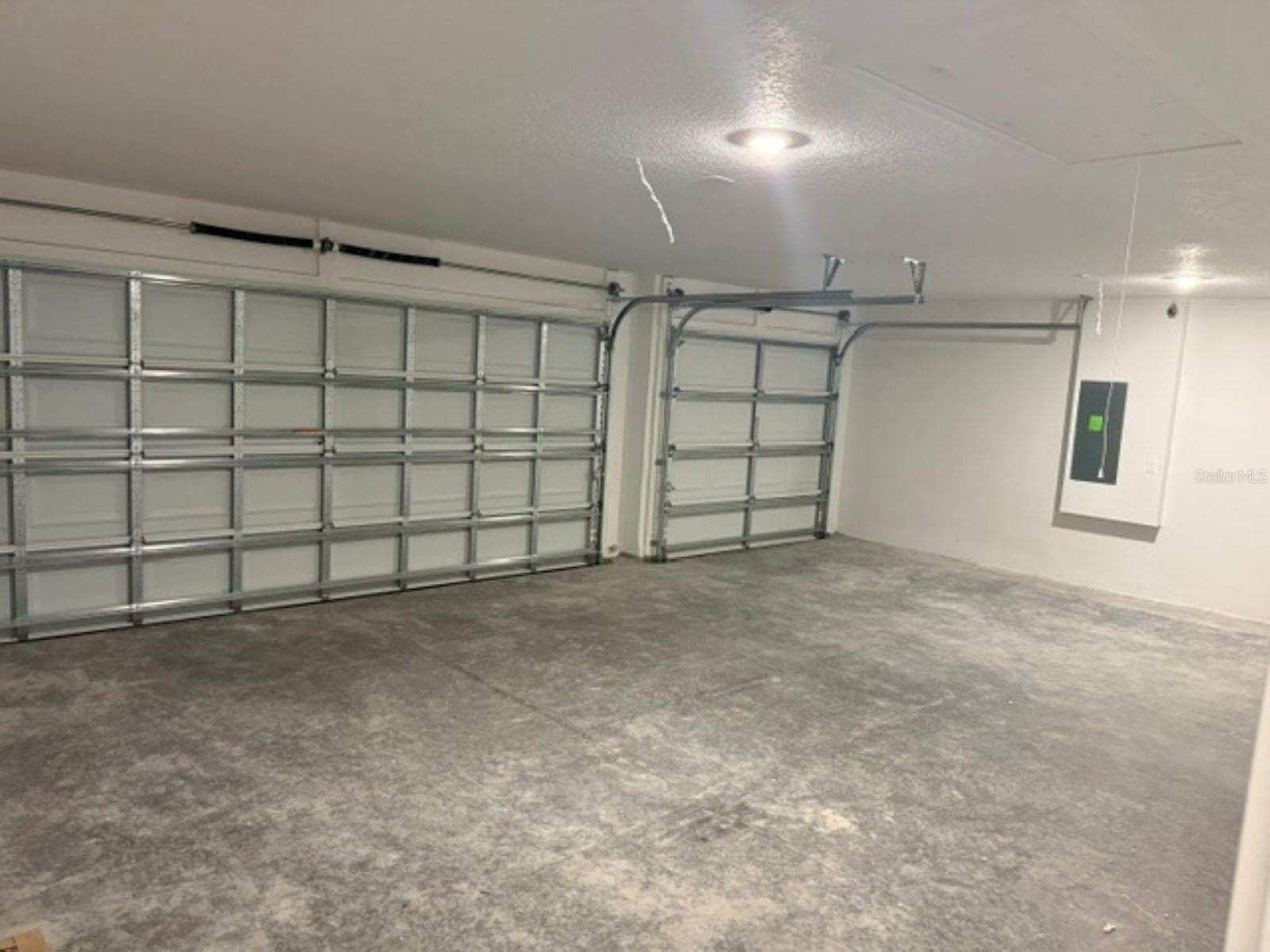 3 Car Garage - 2396 NW 23RD AVE, OCALA