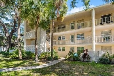 821 PATRICIA AVE #202