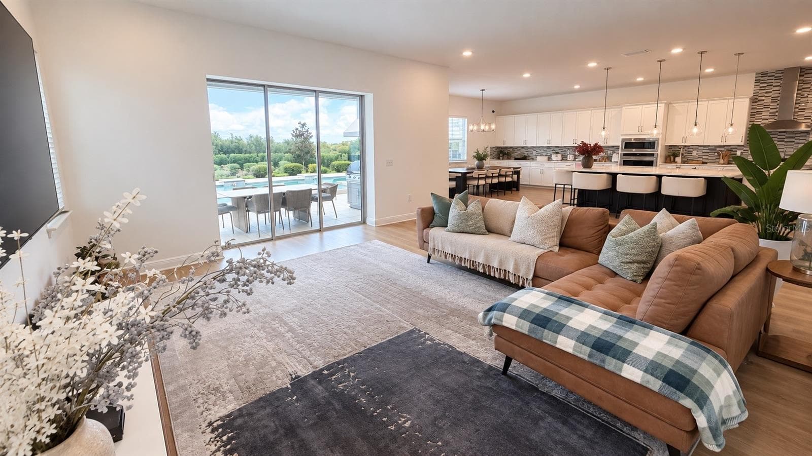 Single Family Residence at 15607 VETTA DR, MONTVERDE, photo 10 of 36