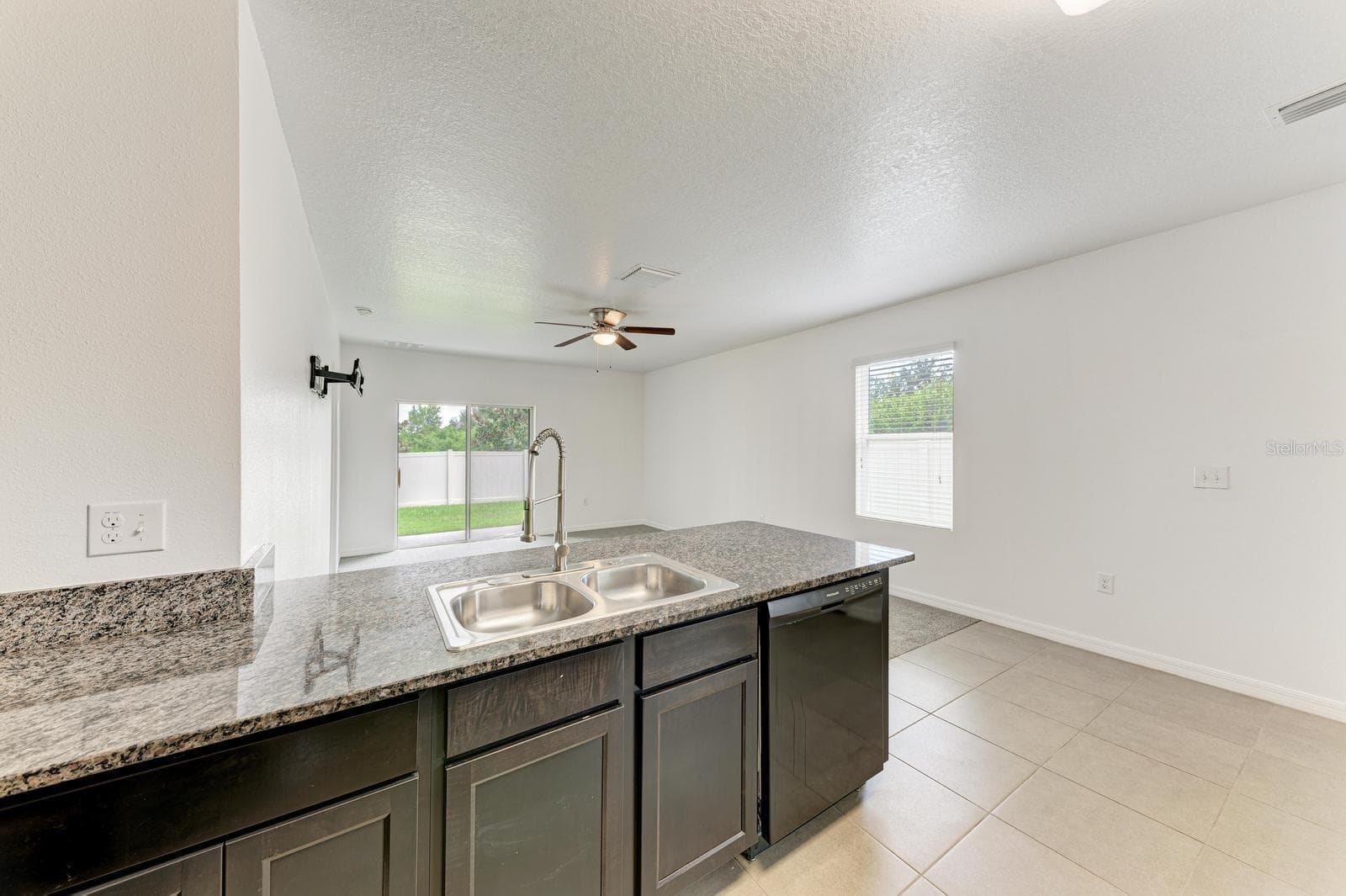 Single Family Residence at 4546 LINDEVER LN, PALMETTO, photo 30 of 75