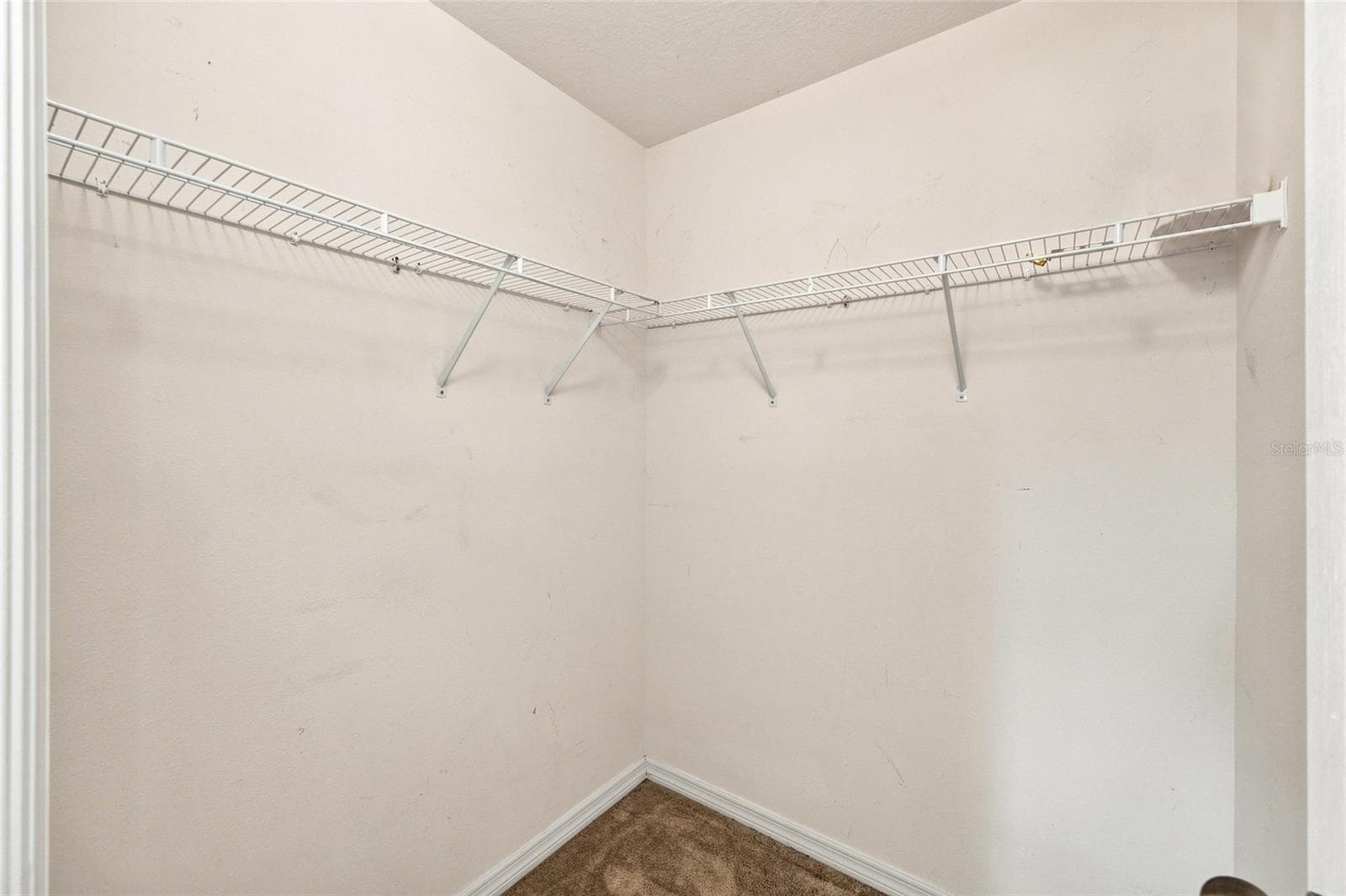 Townhouse at 5519 KINGLETHILL DR, LITHIA, photo 16 of 41