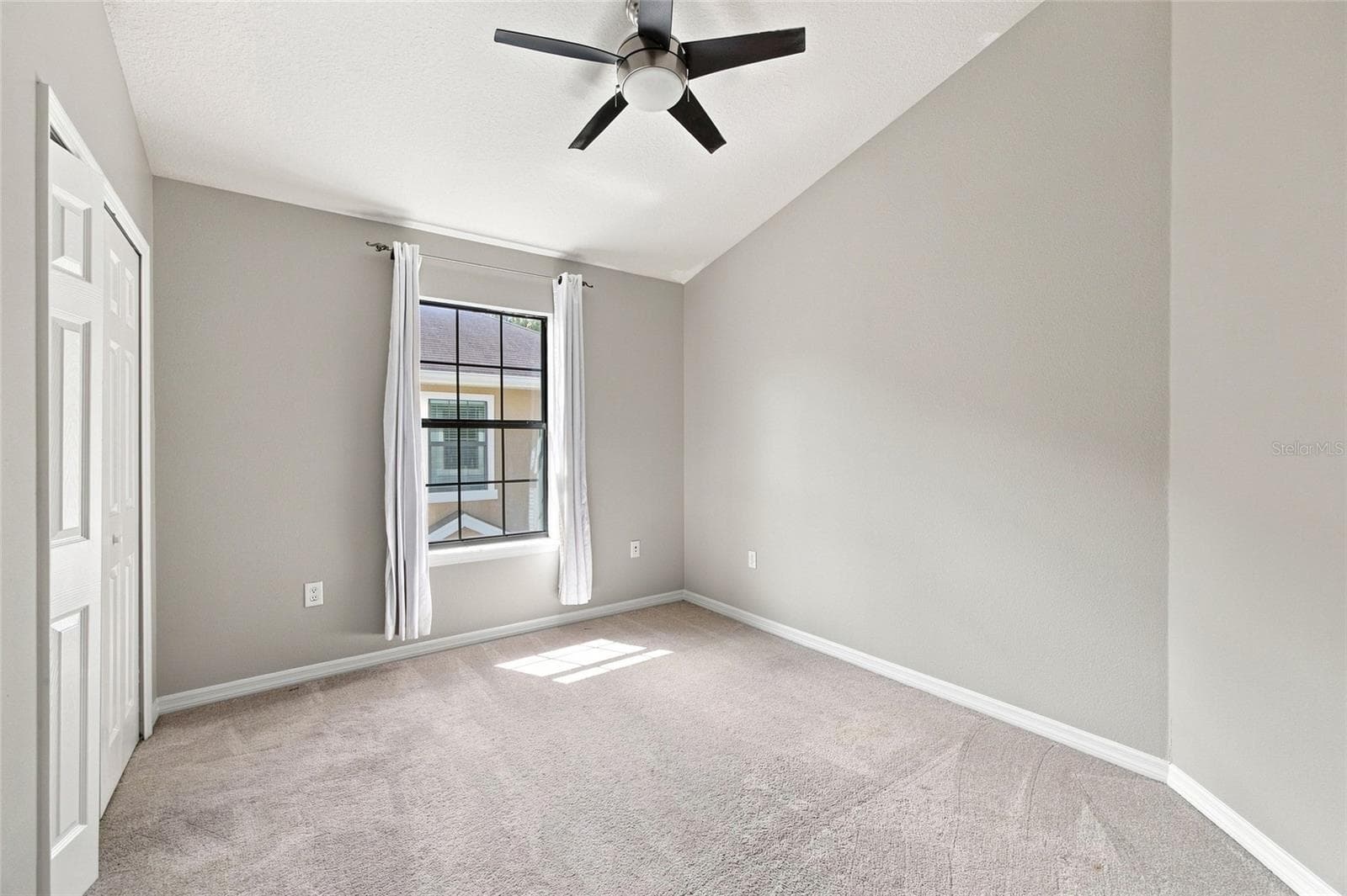 Townhouse at 5519 KINGLETHILL DR, LITHIA, photo 19 of 41