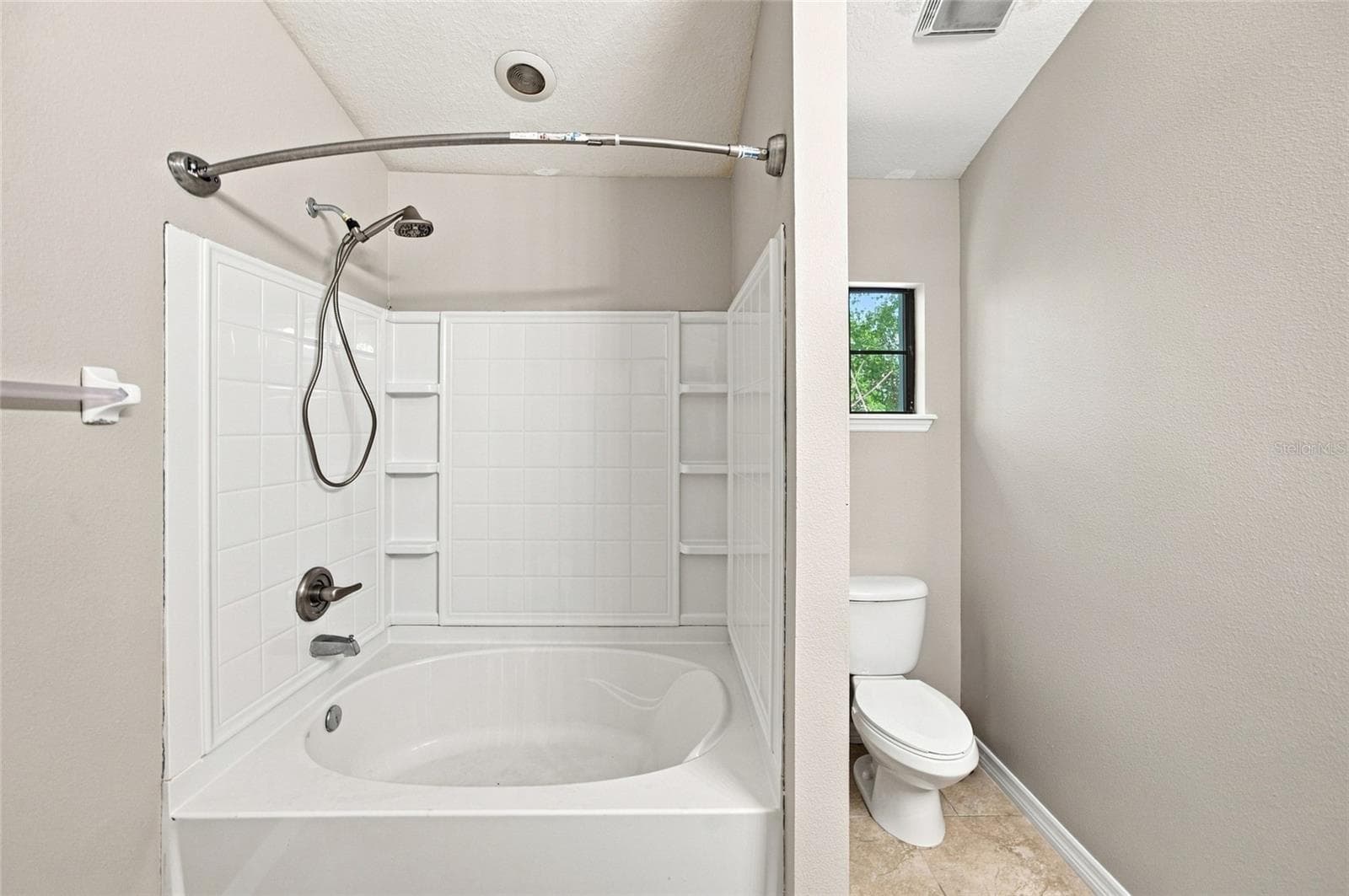 Townhouse at 5519 KINGLETHILL DR, LITHIA, photo 22 of 41