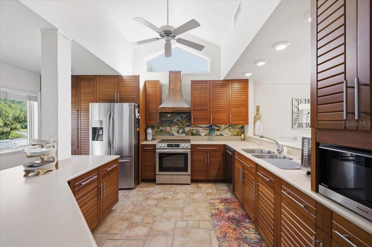 Condominium at 13 TIDY ISLAND BLVD #13, BRADENTON, photo 16 of 66