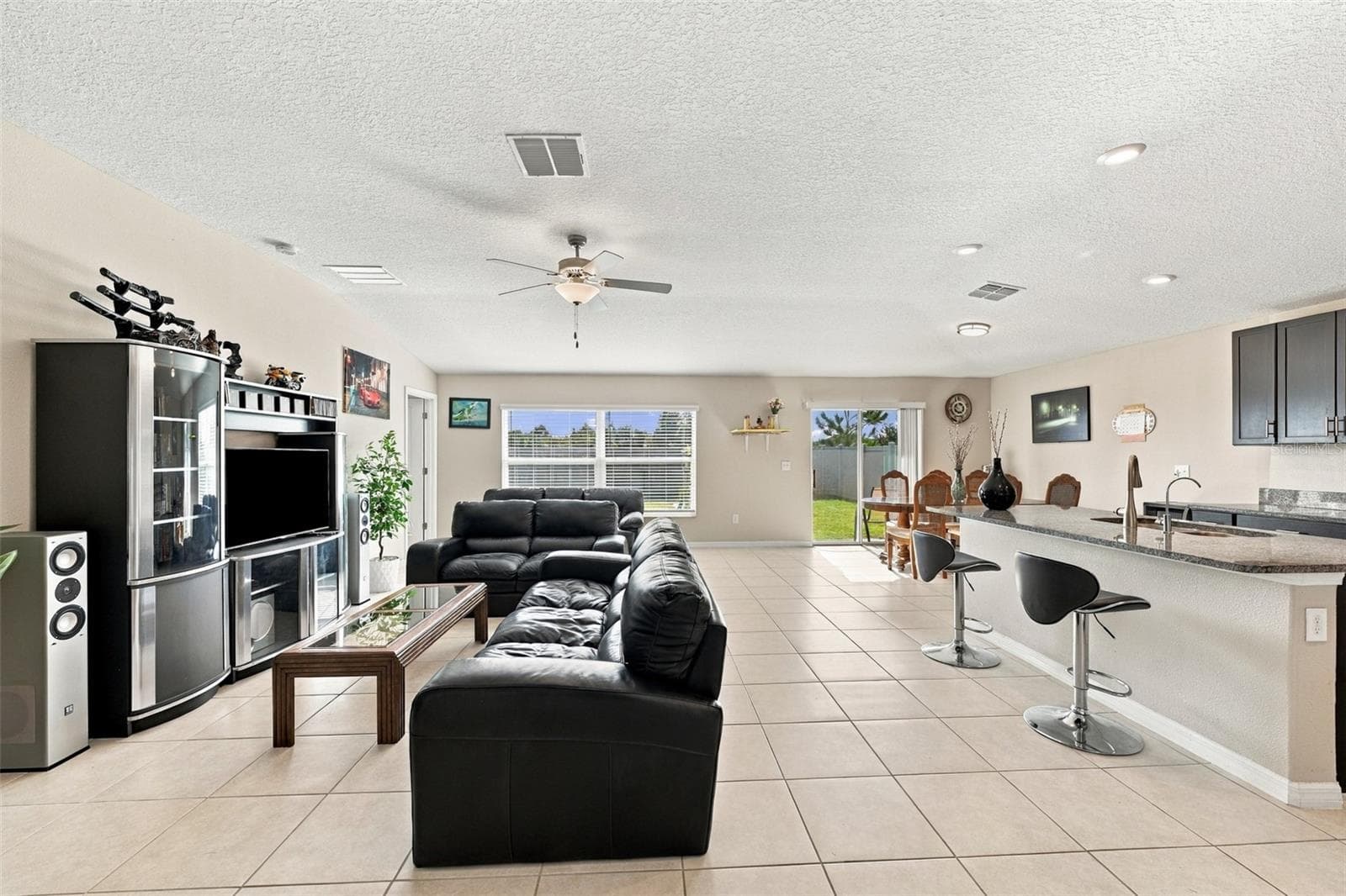 Single Family Residence at 15540 PEACE RIVER PL, SUN CITY CENTER, photo 10 of 43