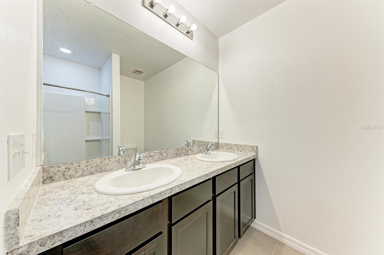 Single Family Residence at 4546 LINDEVER LN, PALMETTO, photo 52 of 75