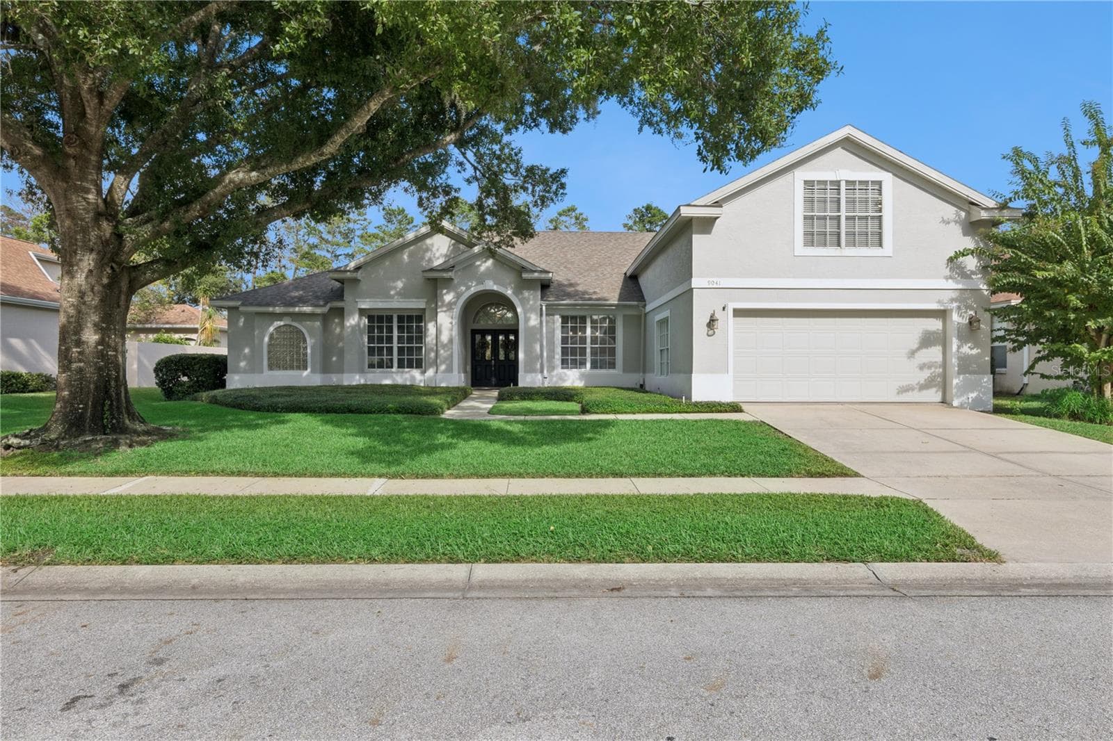 Single Family Residence at 9041 LAUREL RIDGE DR, MOUNT DORA, photo 2 of 46
