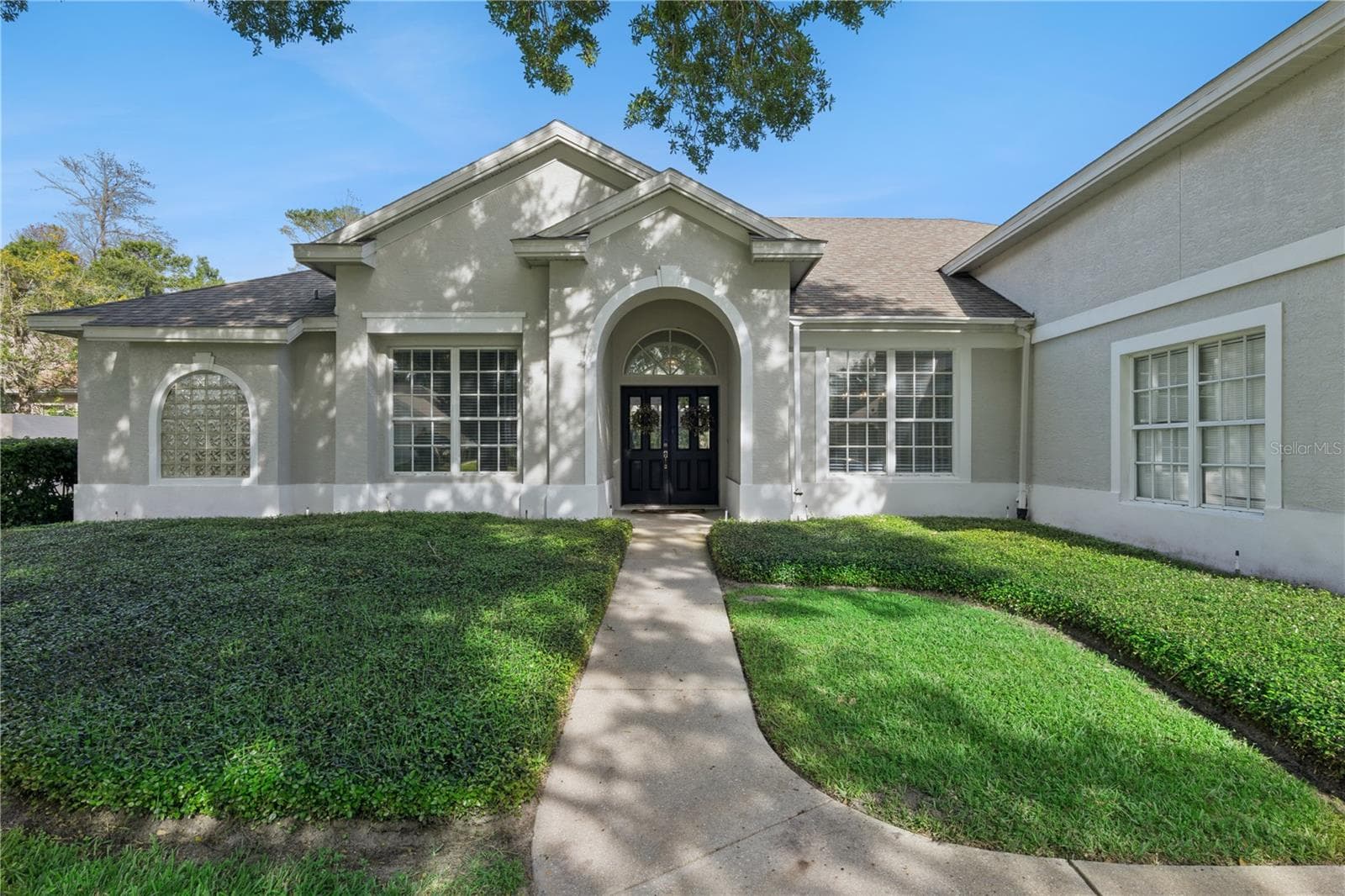 Single Family Residence at 9041 LAUREL RIDGE DR, MOUNT DORA, photo 3 of 46