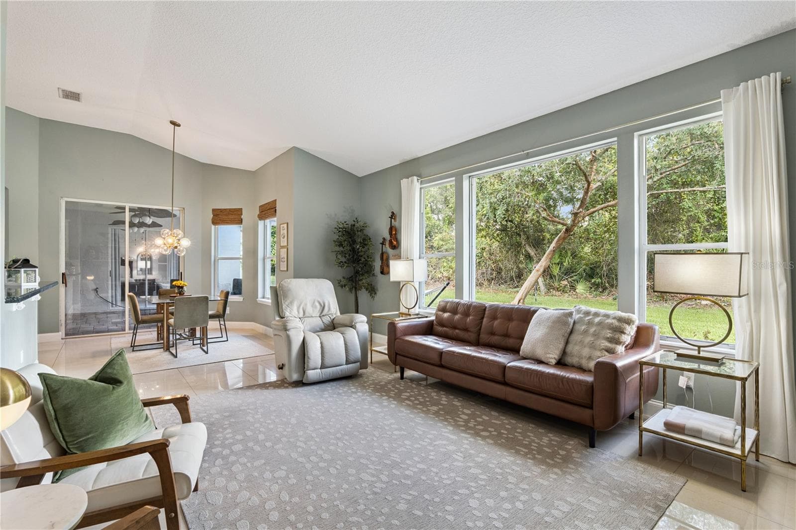 Single Family Residence at 9041 LAUREL RIDGE DR, MOUNT DORA, photo 12 of 46