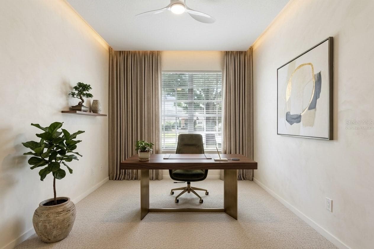 Virtually Staged Office - 9041 LAUREL RIDGE DR, MOUNT DORA