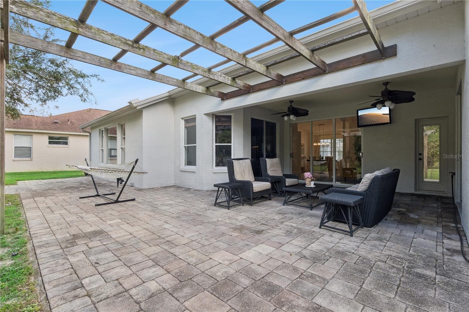 Single Family Residence at 9041 LAUREL RIDGE DR, MOUNT DORA, photo 43 of 46