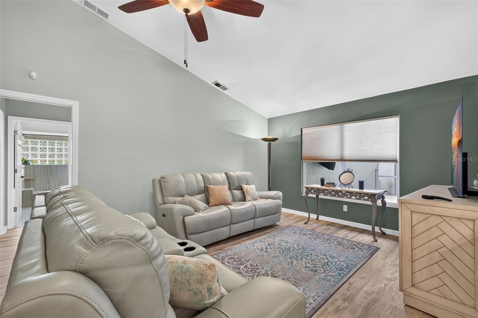 Single Family Residence at 13690 WILLOW BRIDGE DR, NORTH FORT MYERS, photo 5 of 32