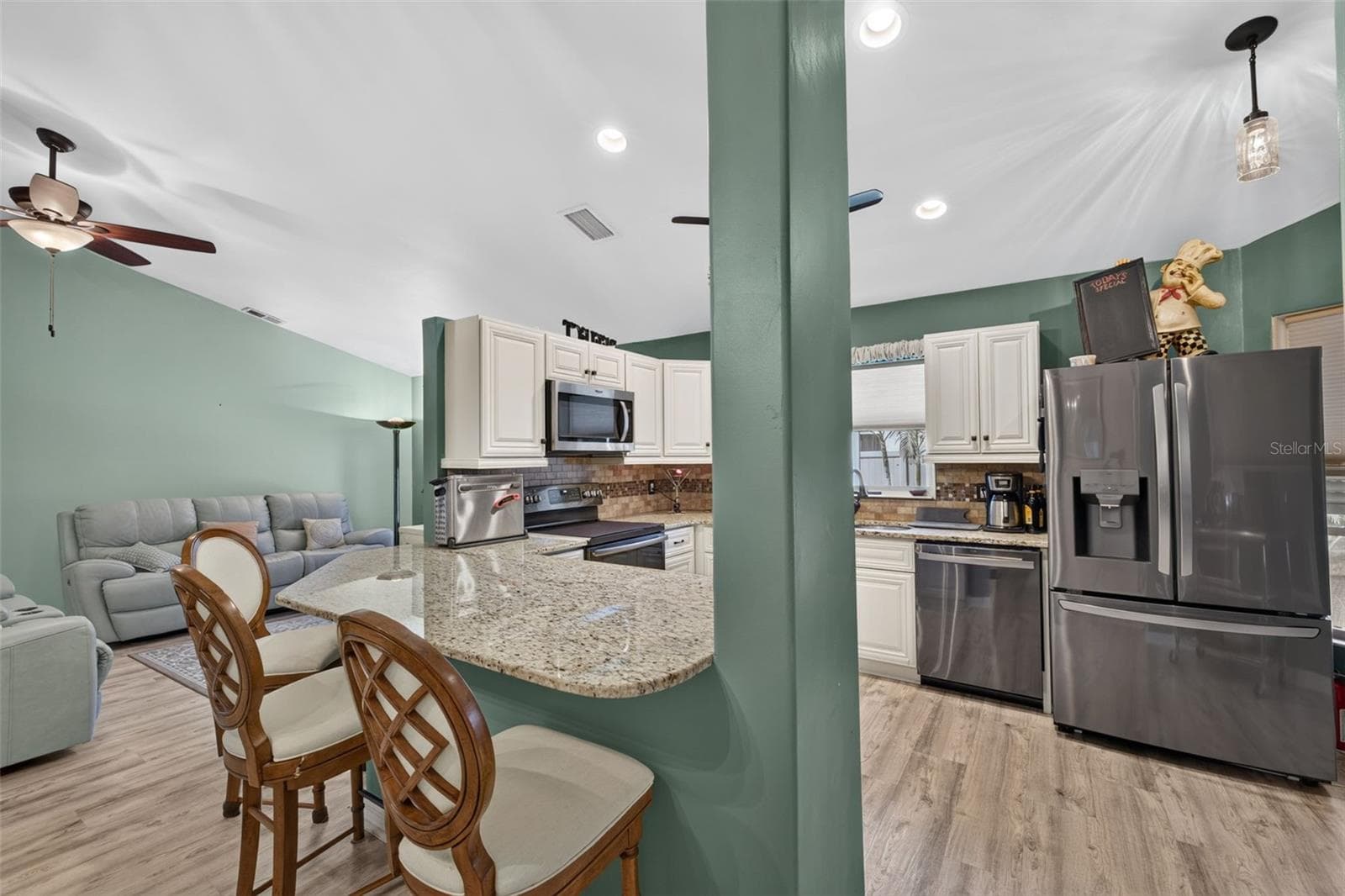 Single Family Residence at 13690 WILLOW BRIDGE DR, NORTH FORT MYERS, photo 6 of 32