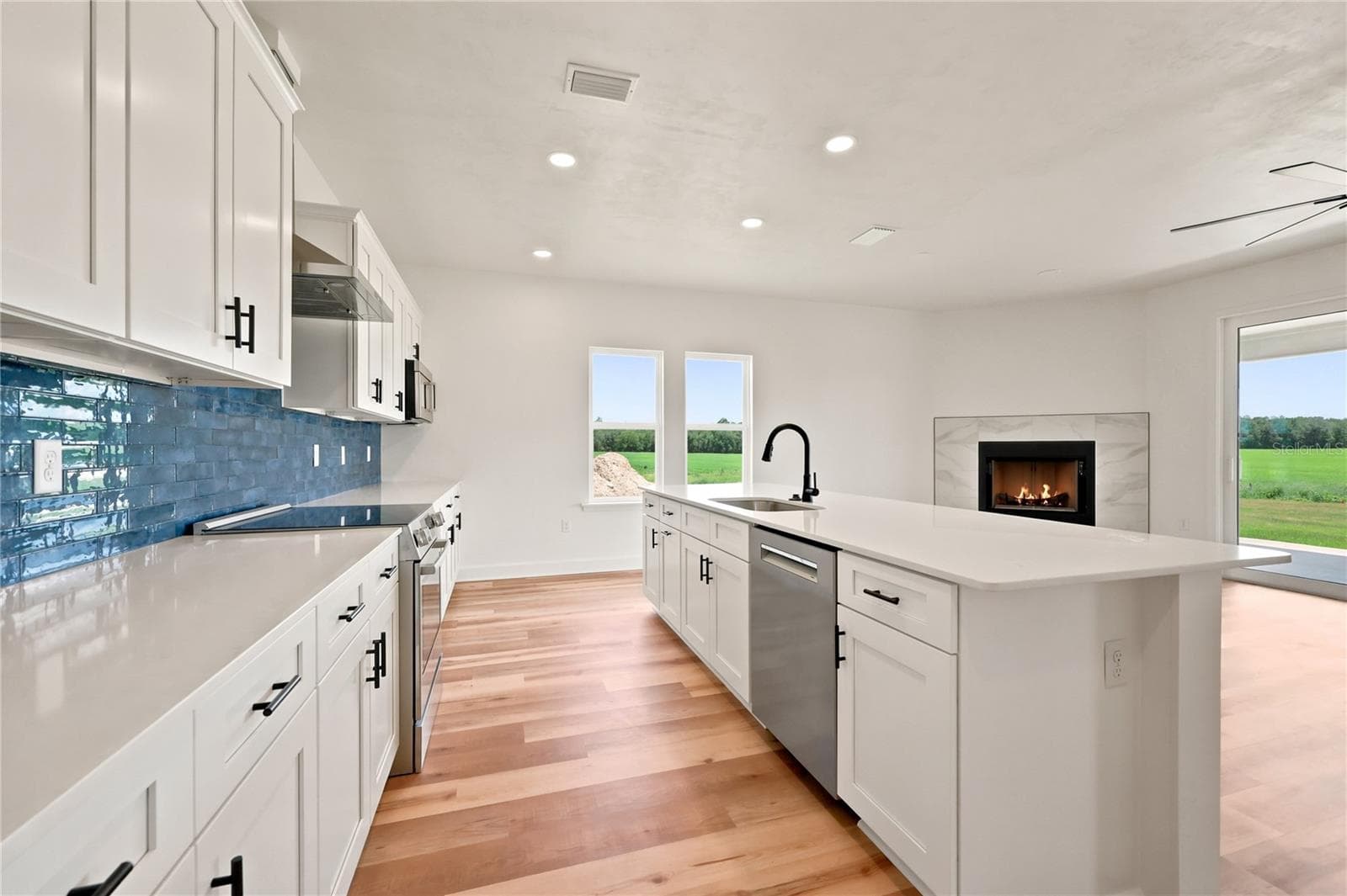 Single Family Residence at 21115 SW 1ST PL, NEWBERRY, photo 25 of 30