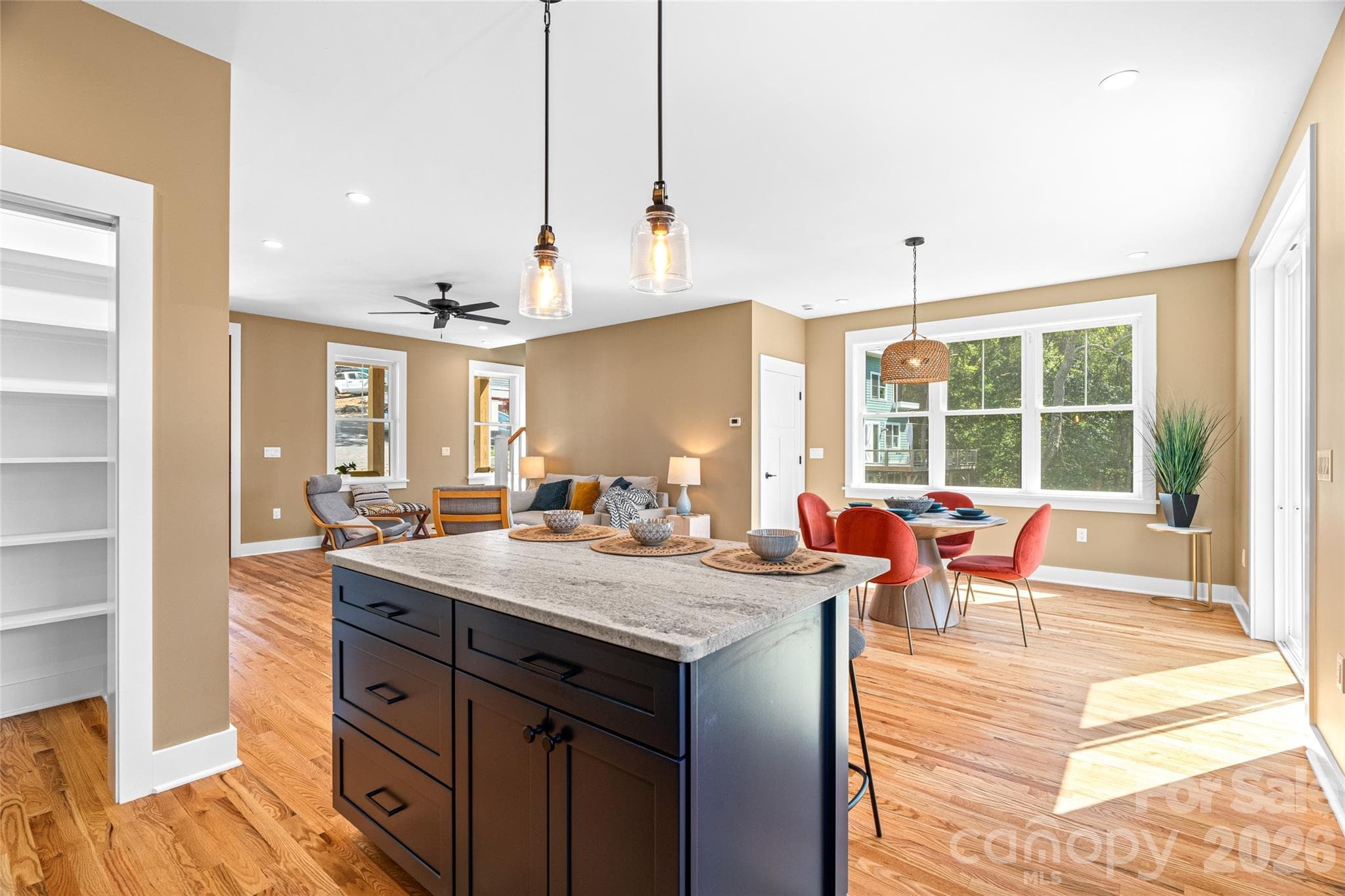 Single Family Residence at 112 Alma Lane, Asheville, photo 18 of 39