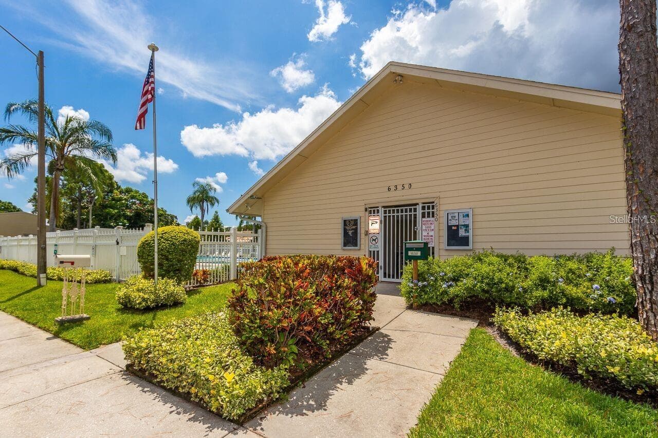 COMMUNITY POOL/ MANAGERS ONSITE OFFICE - 6410 92ND PL N #1401, PINELLAS PARK