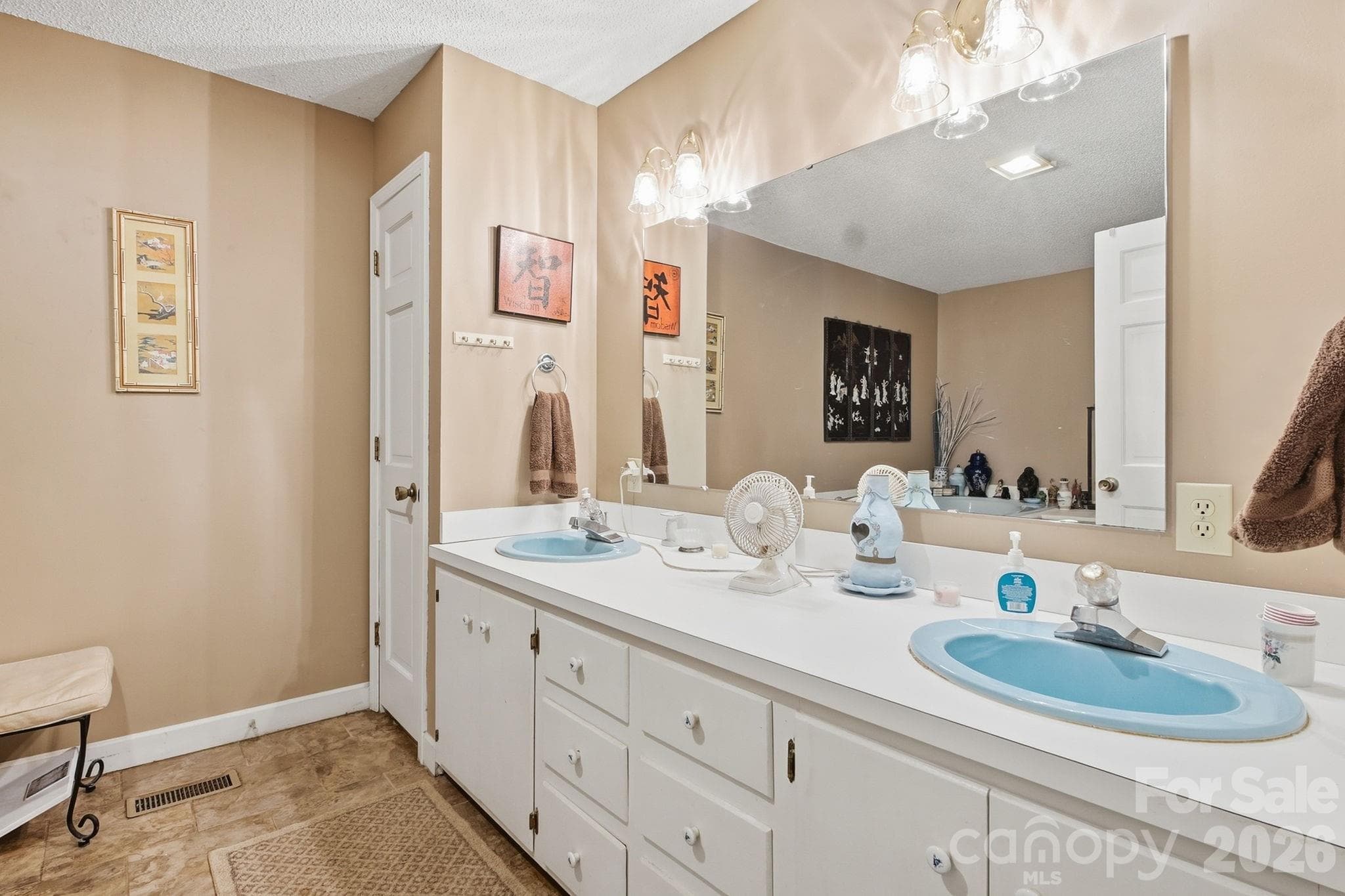 Single Family Residence at 2340 E Nc 152 Highway, China Grove, photo 17 of 23