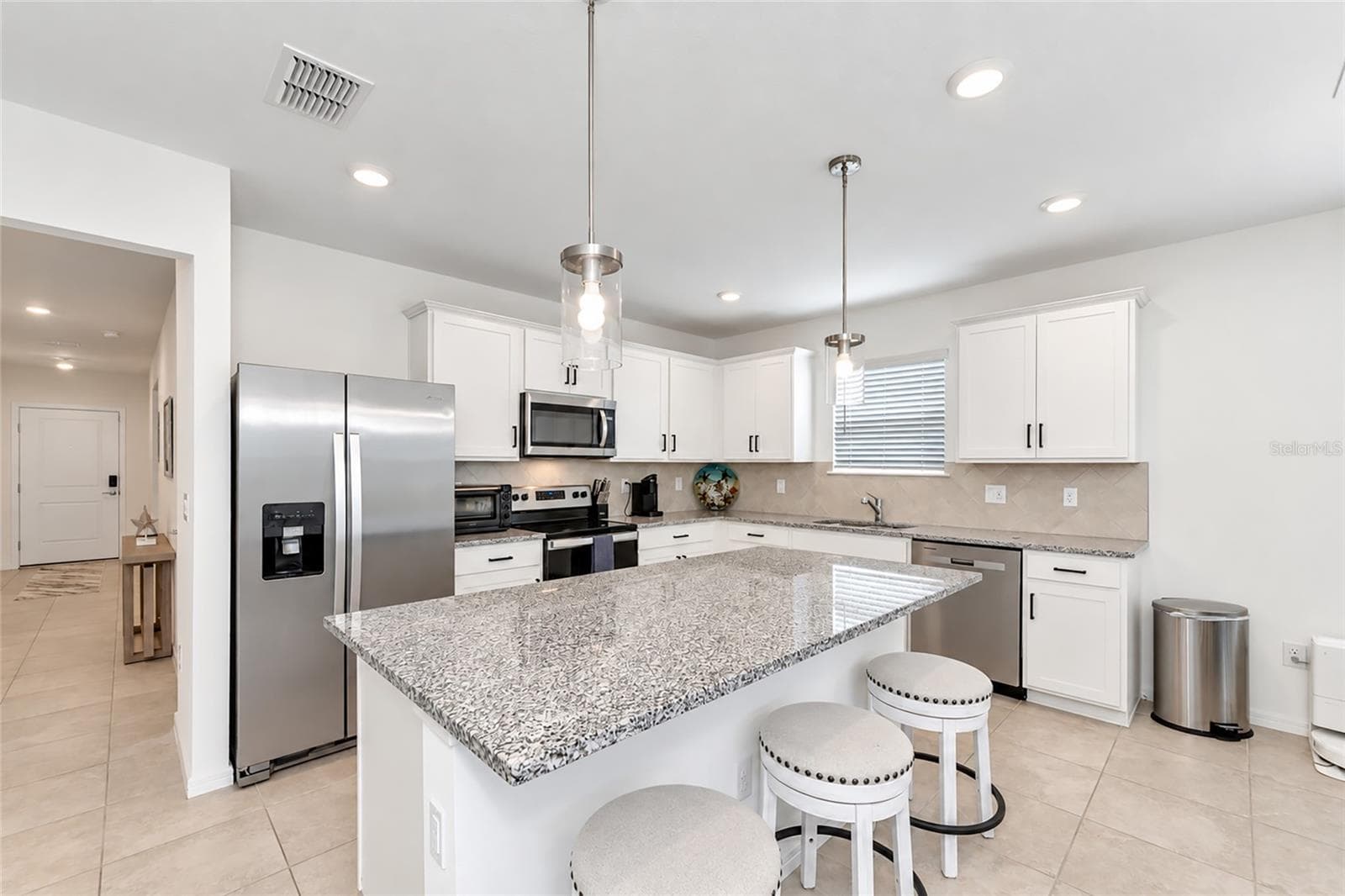Single Family Residence at 11742 MOONSAIL DR, PARRISH, photo 12 of 70