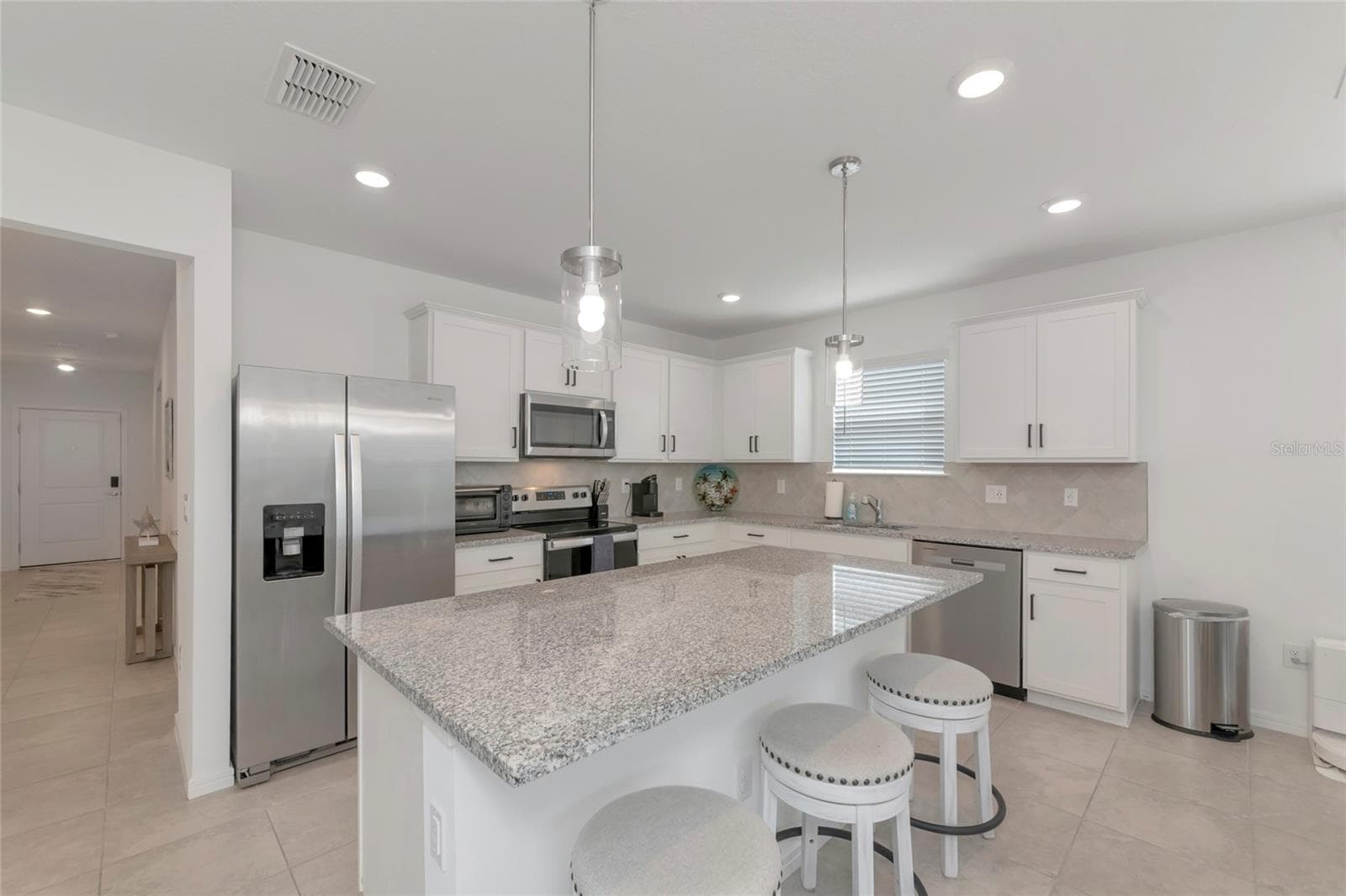 Single Family Residence at 11742 MOONSAIL DR, PARRISH, photo 13 of 70