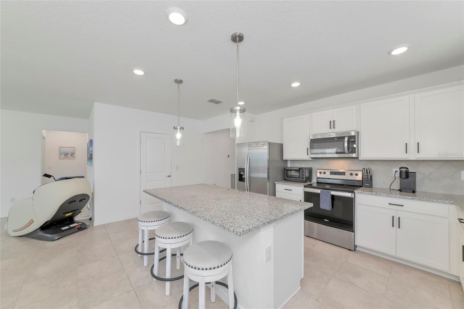 Single Family Residence at 11742 MOONSAIL DR, PARRISH, photo 16 of 70